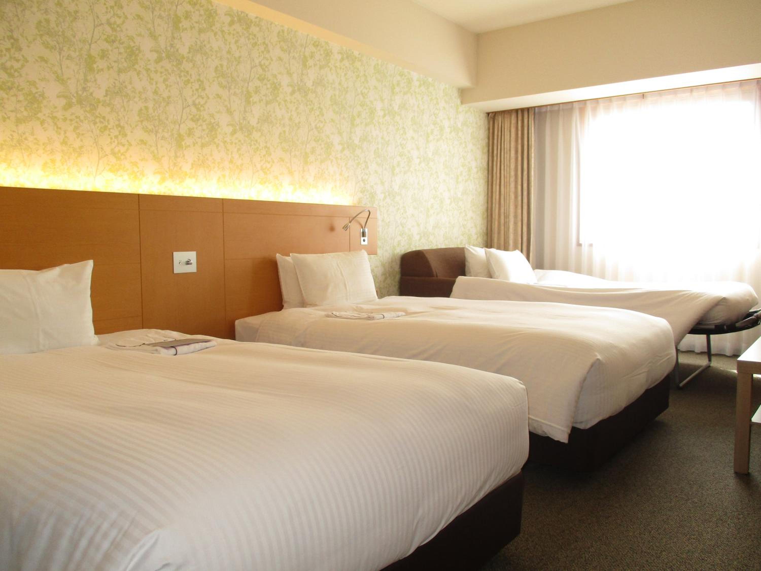 Standard Triple Room - Non-Smoking - Photo 1
