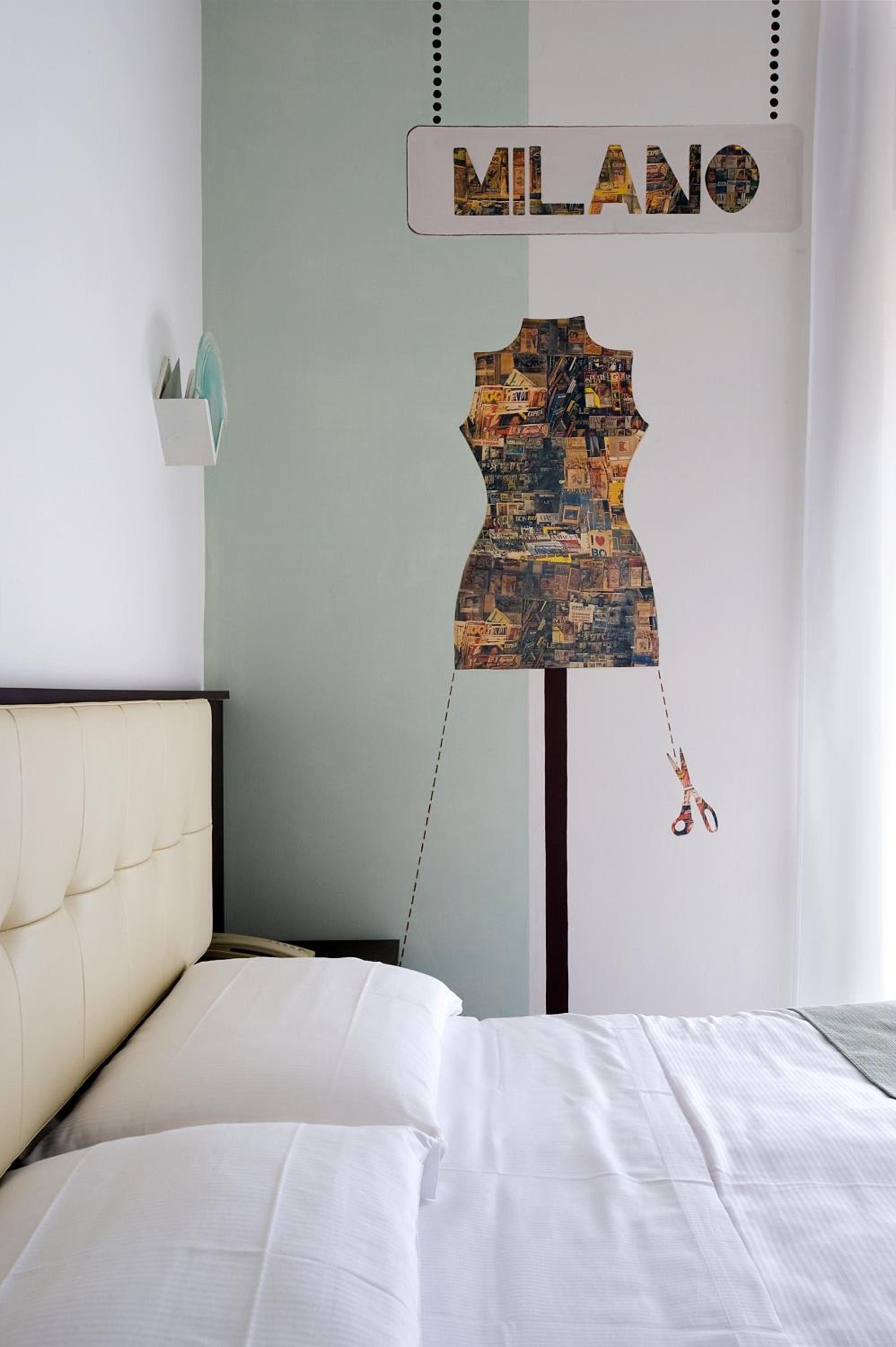Double or Twin Room with Sea View - Photo 4