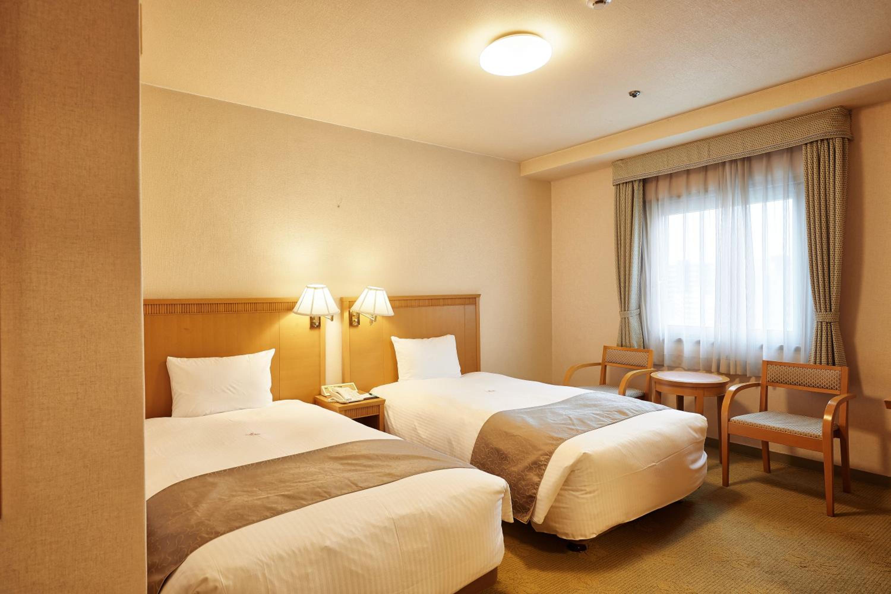 Pacific Twin Room with Tatami Area - Non-Smoking - Photo 5