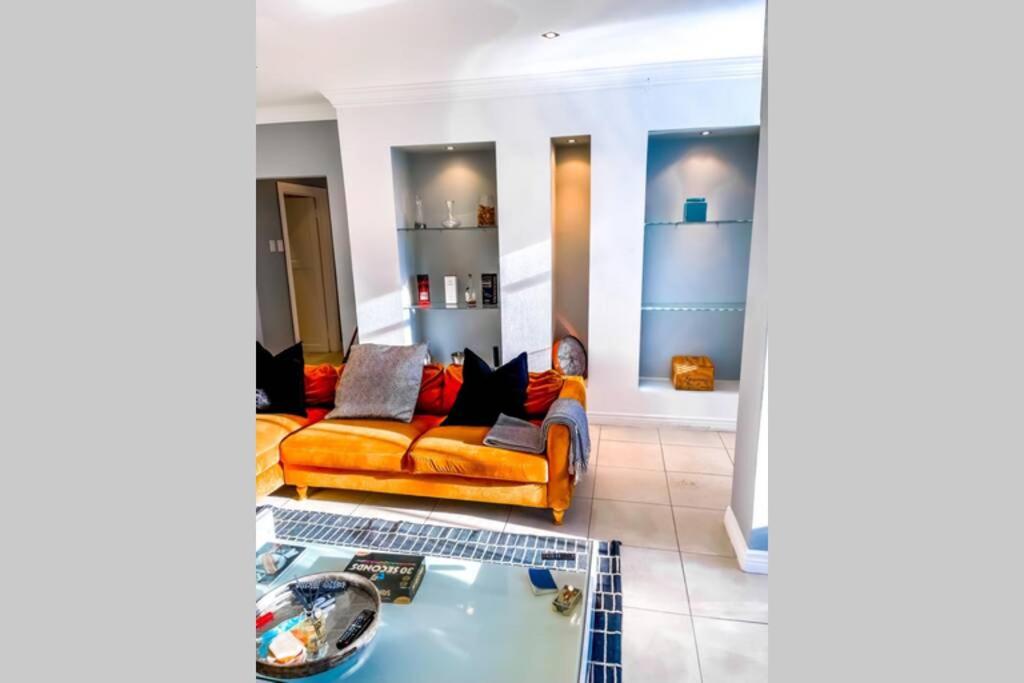 Two-Bedroom Apartment - Photo 11