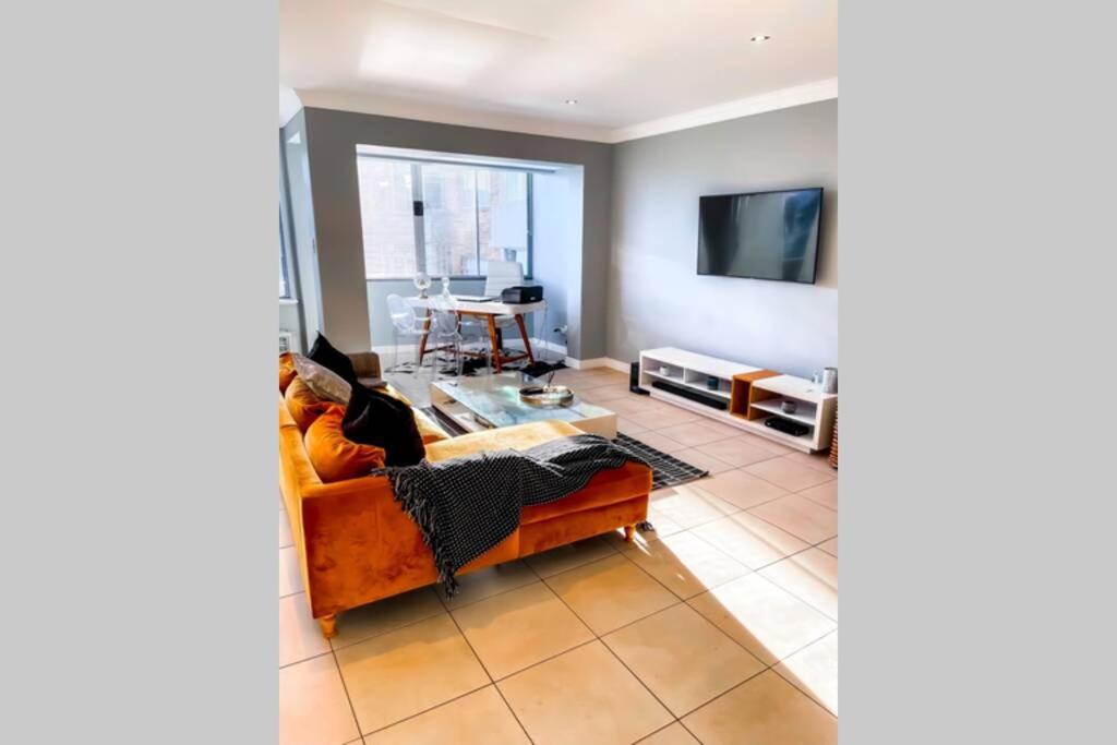 Two-Bedroom Apartment - Photo 34