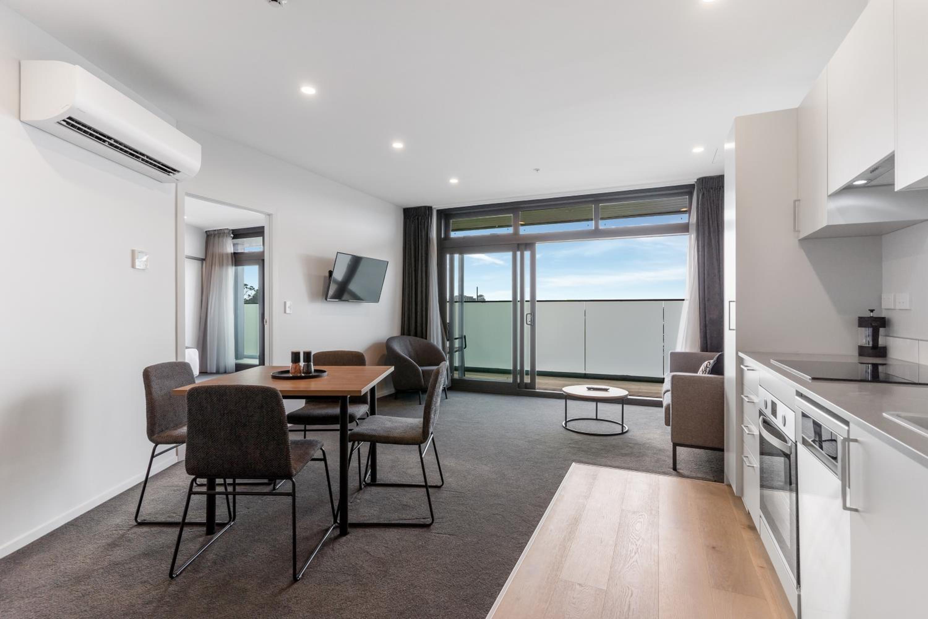 Three-Bedroom Apartment with King and Single Beds - Top Floor