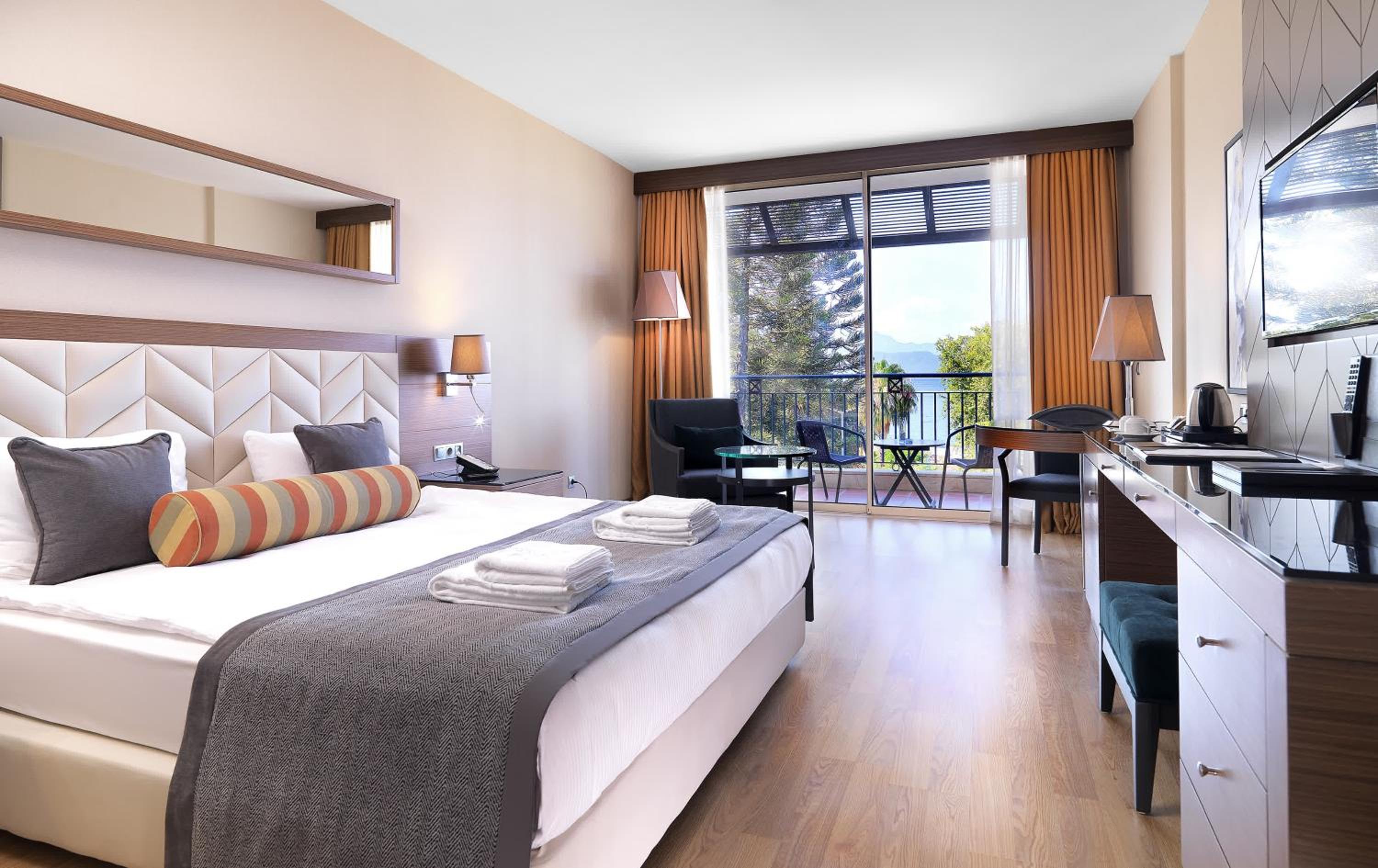 Standard Double or Twin Room with Sea View