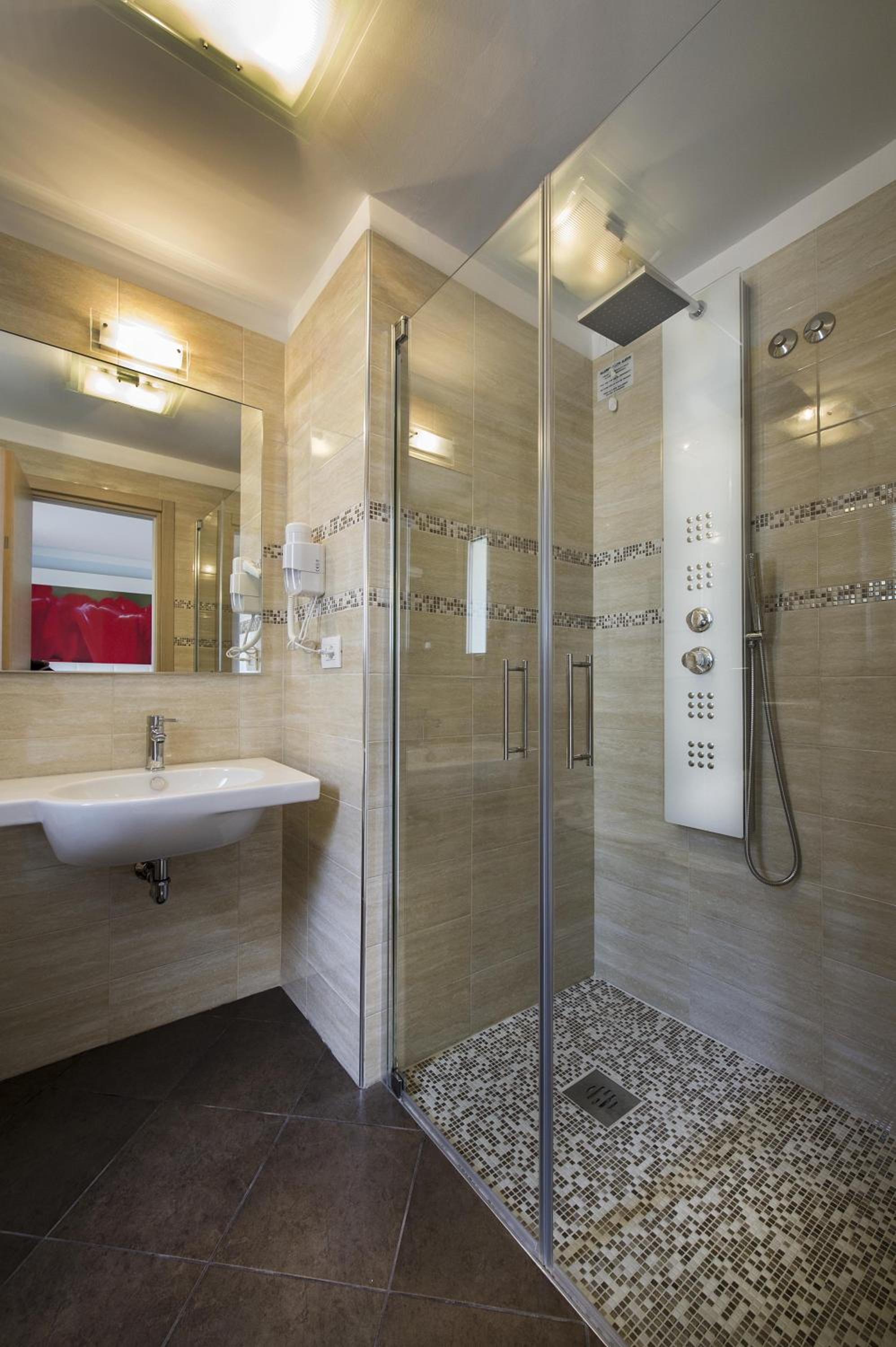 Junior Suite (2 Adults) photo 3
