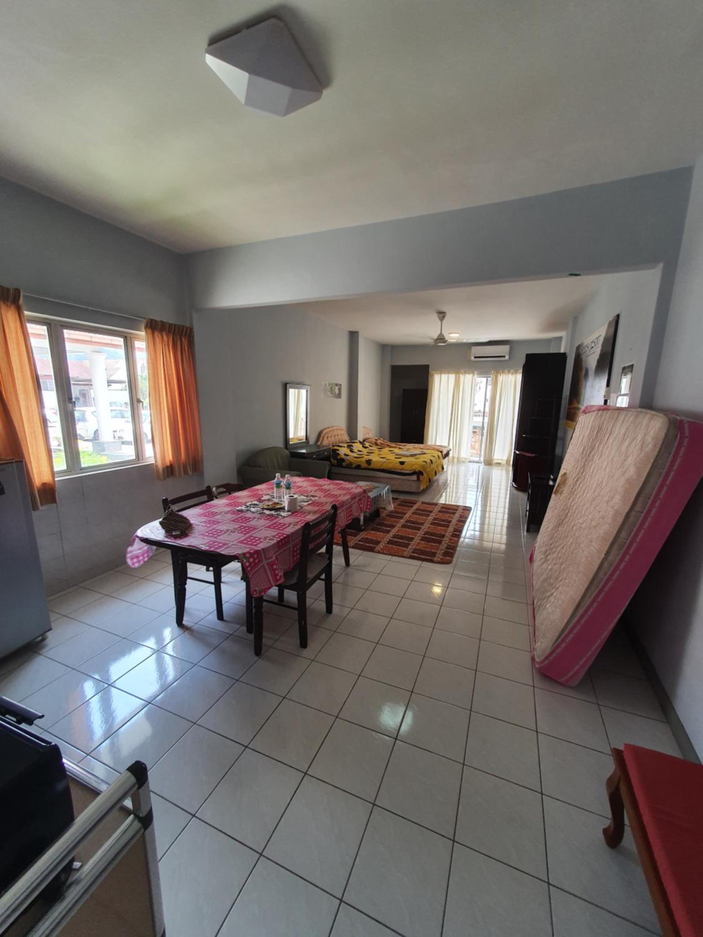Studio Apartment photo 3