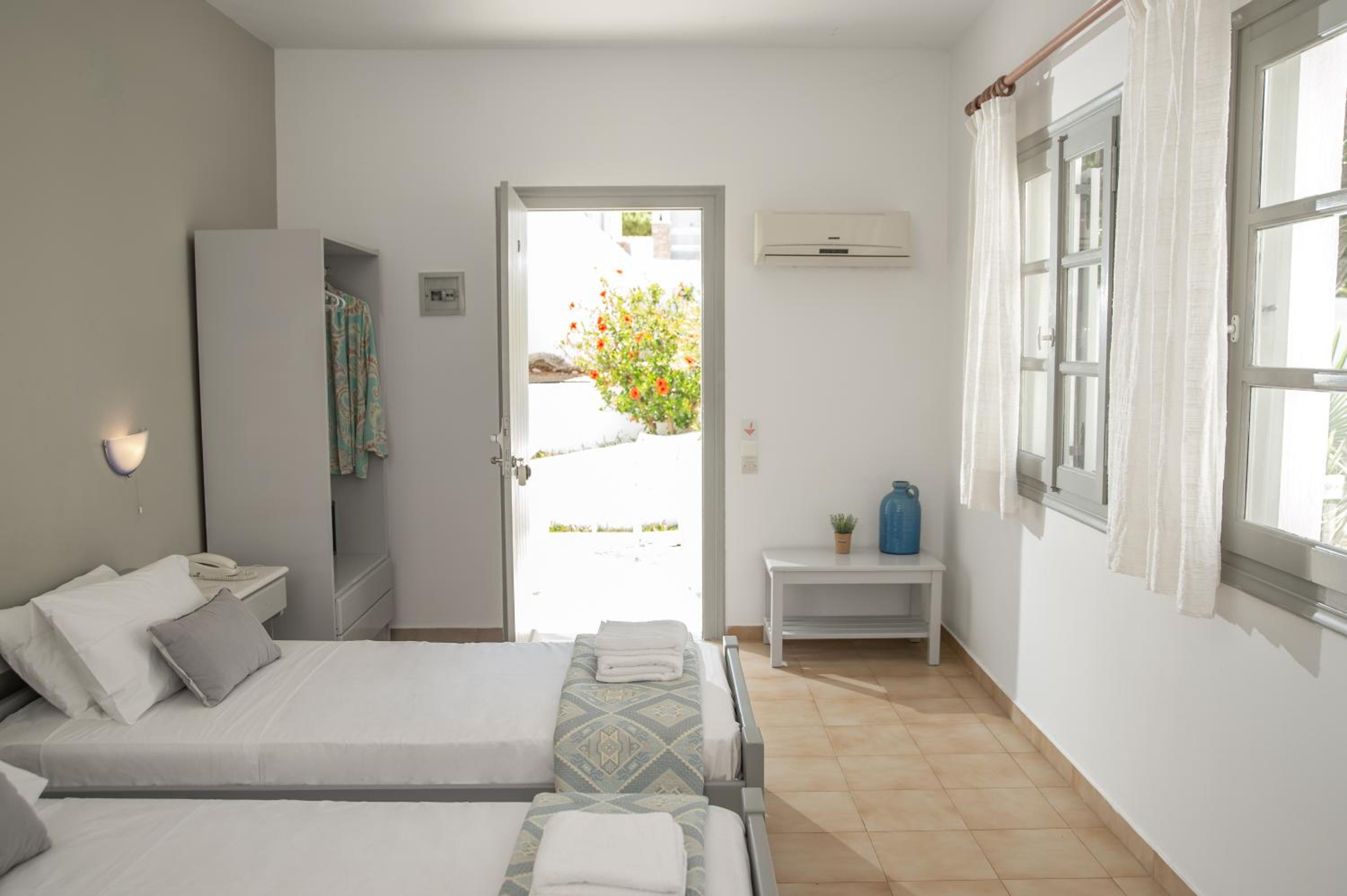 Standard Double or Twin Room photo 2