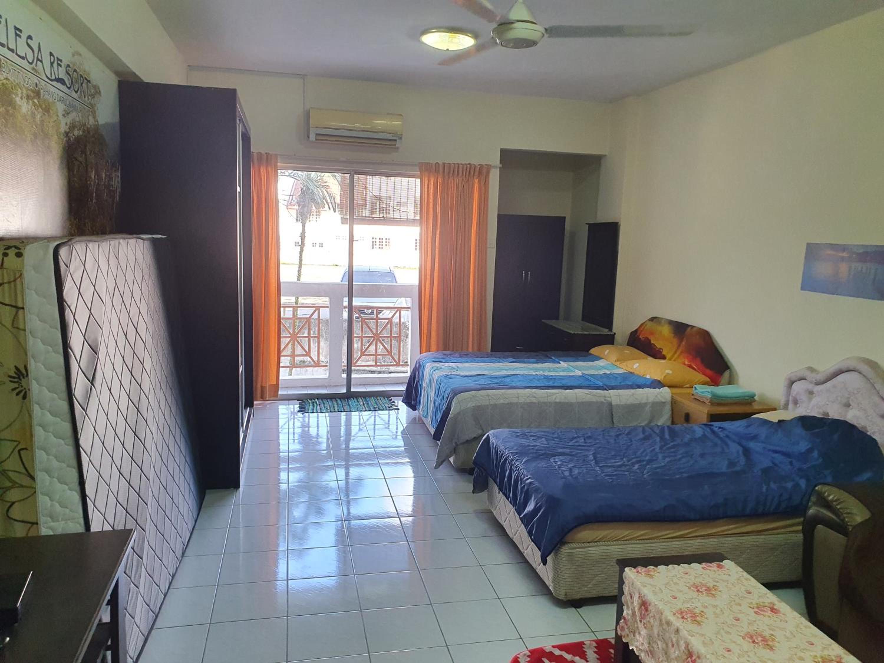 Studio Apartment photo 3