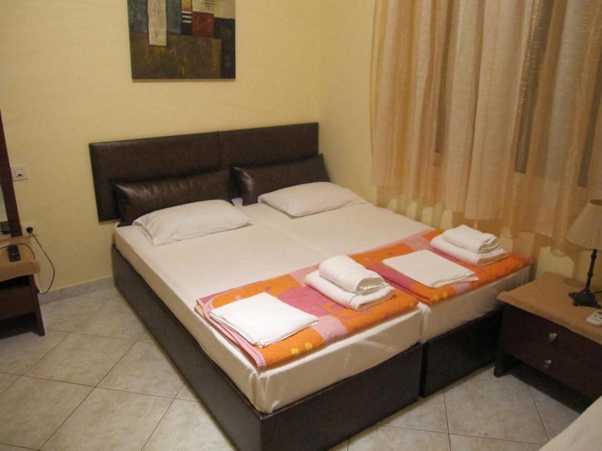 Two-Bedroom Apartment (4 Adults) - Ground Floor photo 3