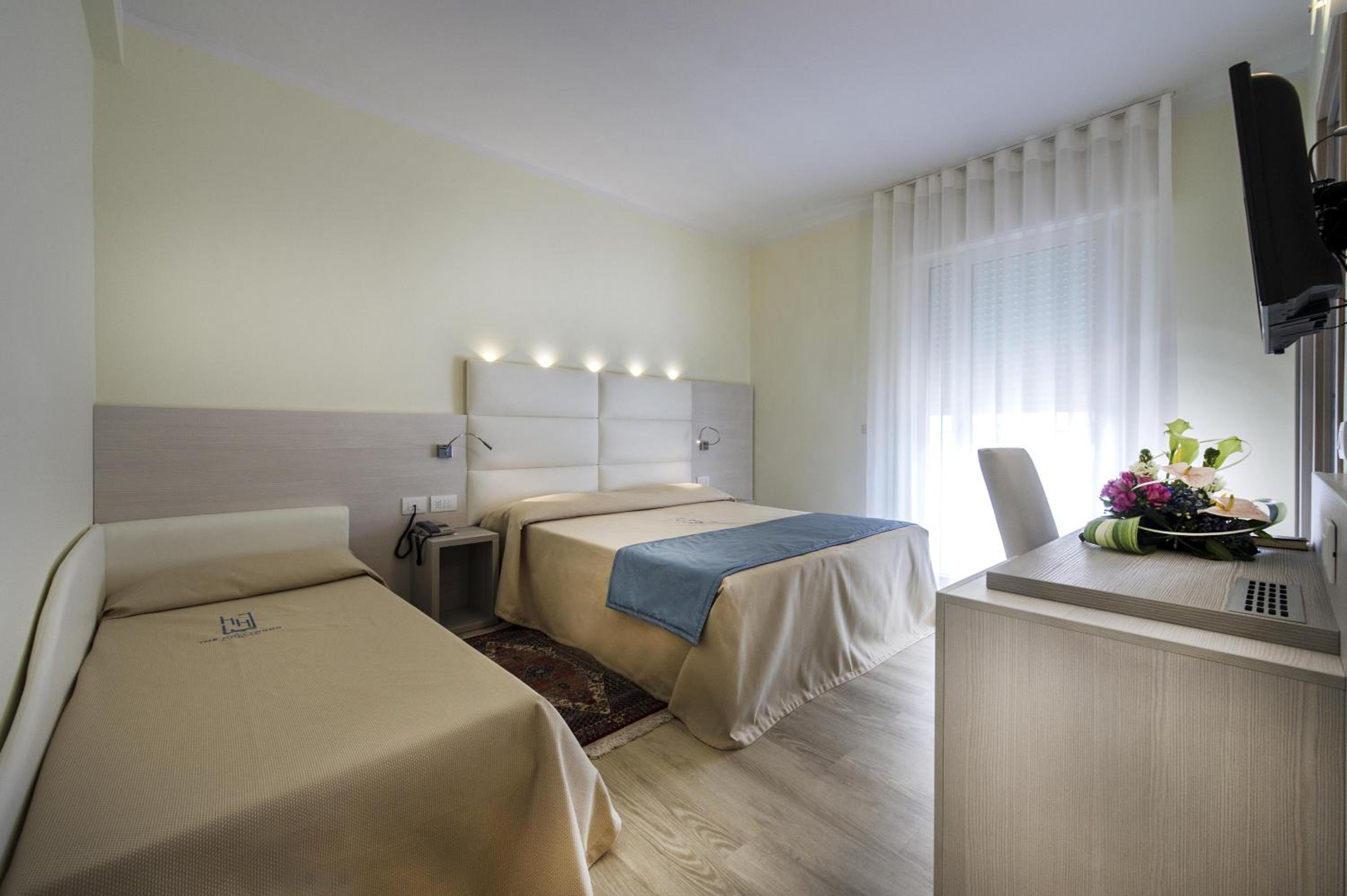 Triple Room with Balcony photo 1