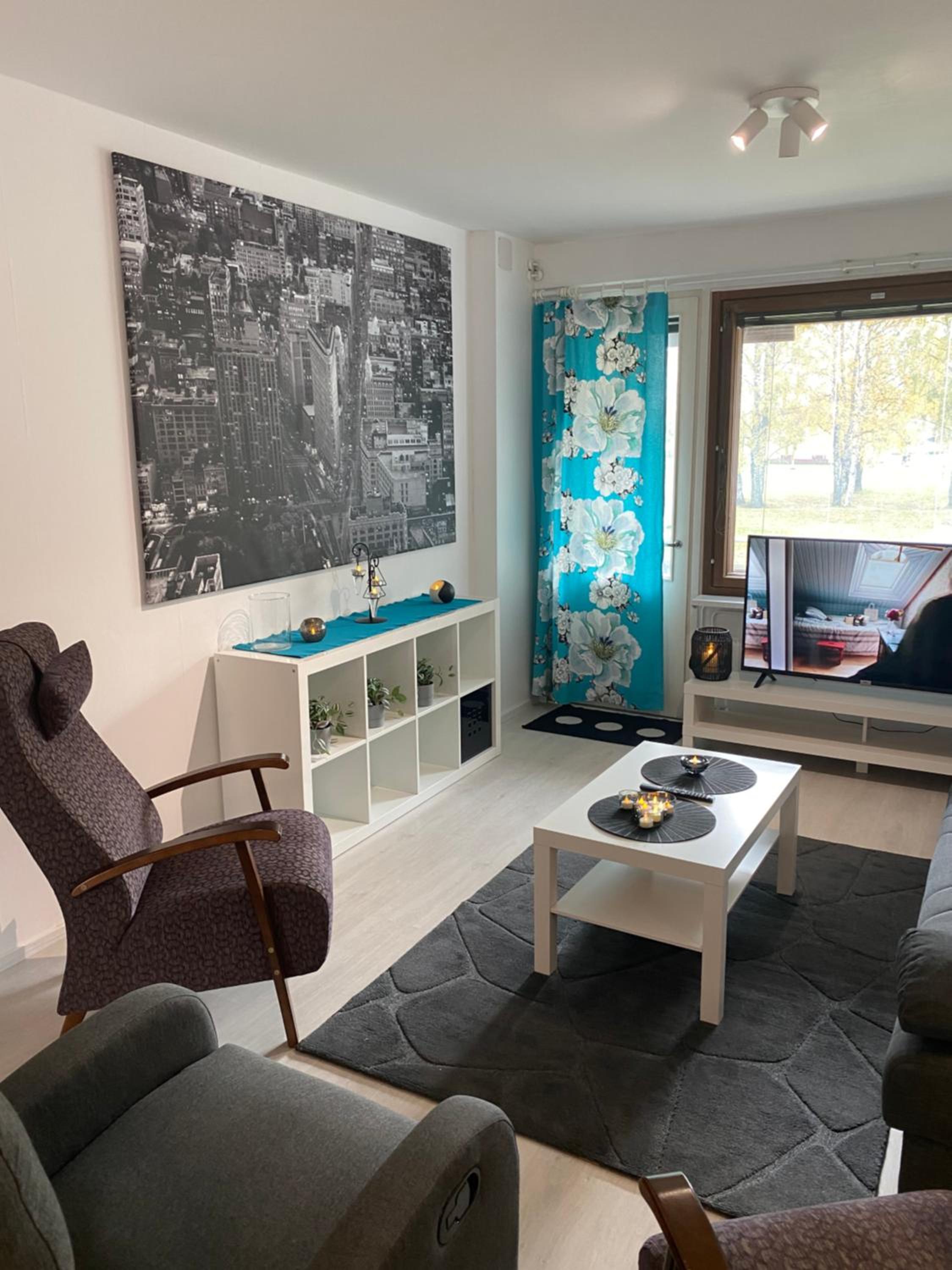 Apartment with Balcony