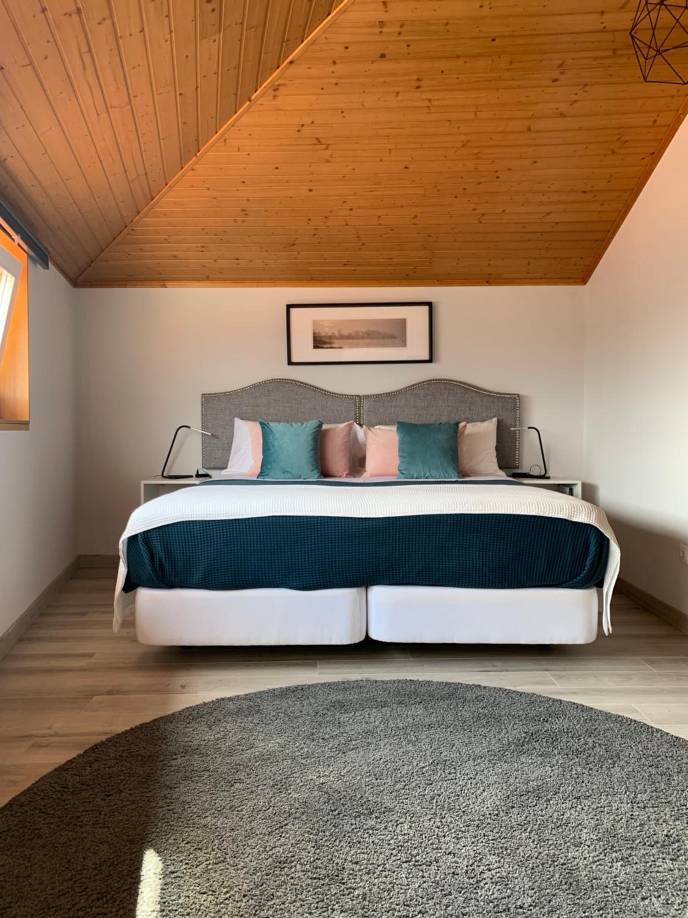 Suite with River View - Photo 9