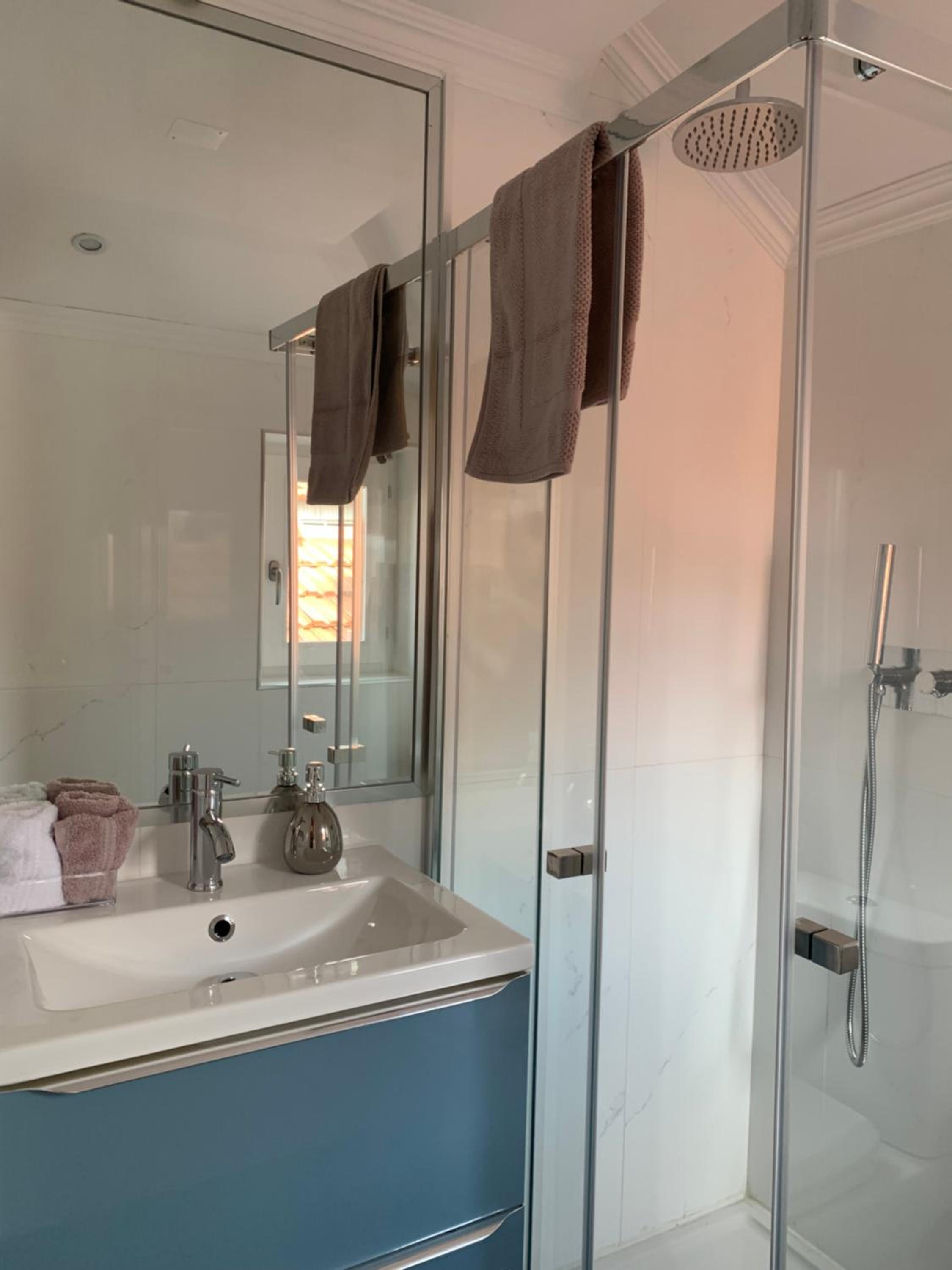 Suite with River View - Photo 4