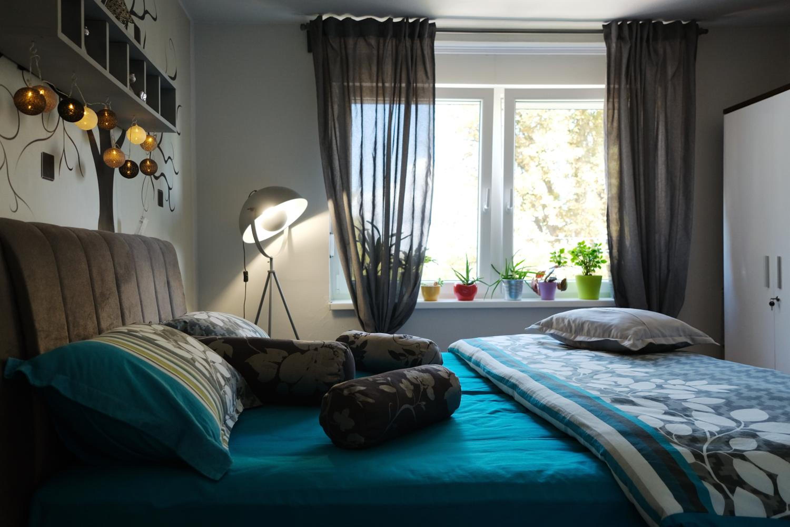 One-Bedroom Apartment - Photo 14