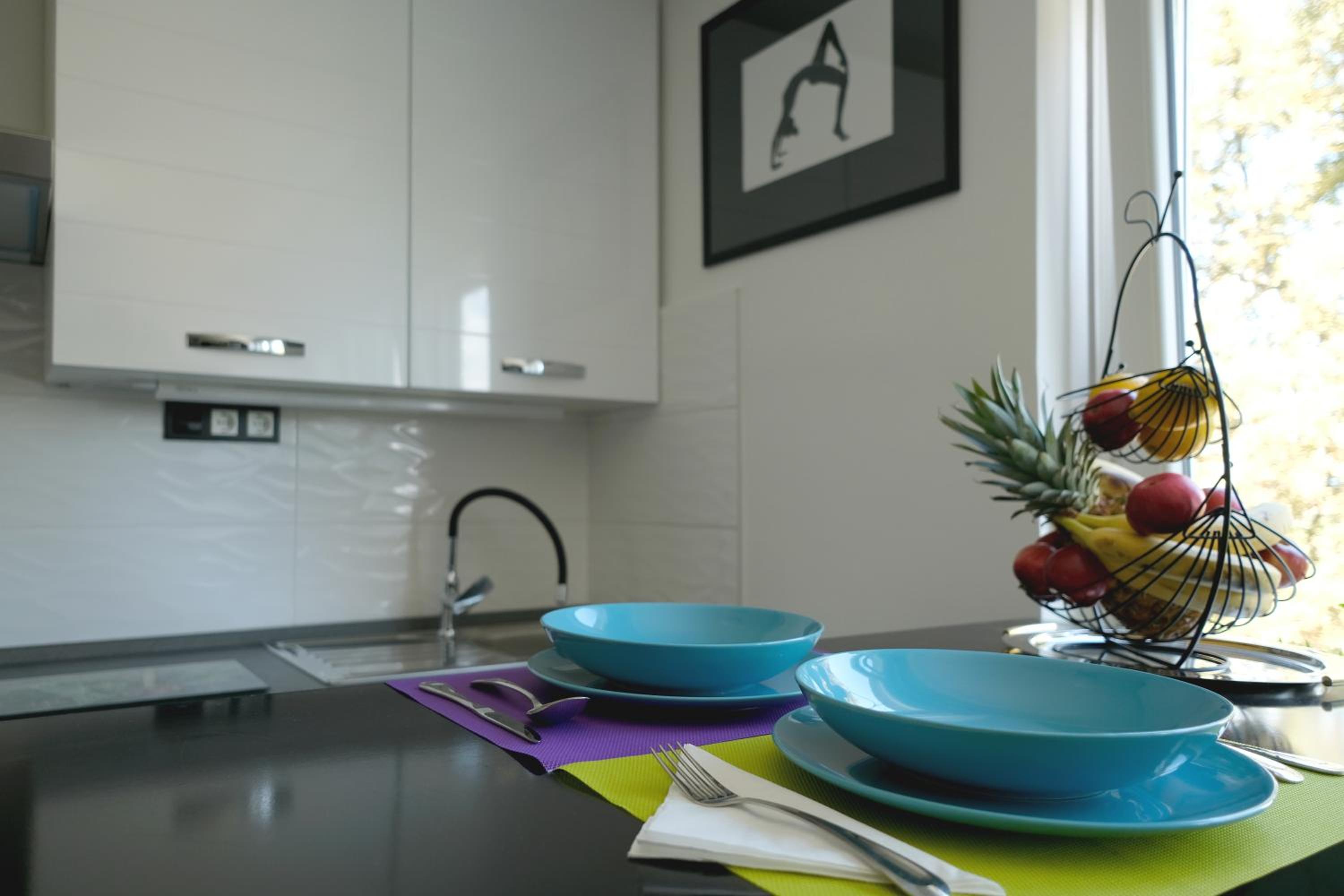 One-Bedroom Apartment - Photo 7