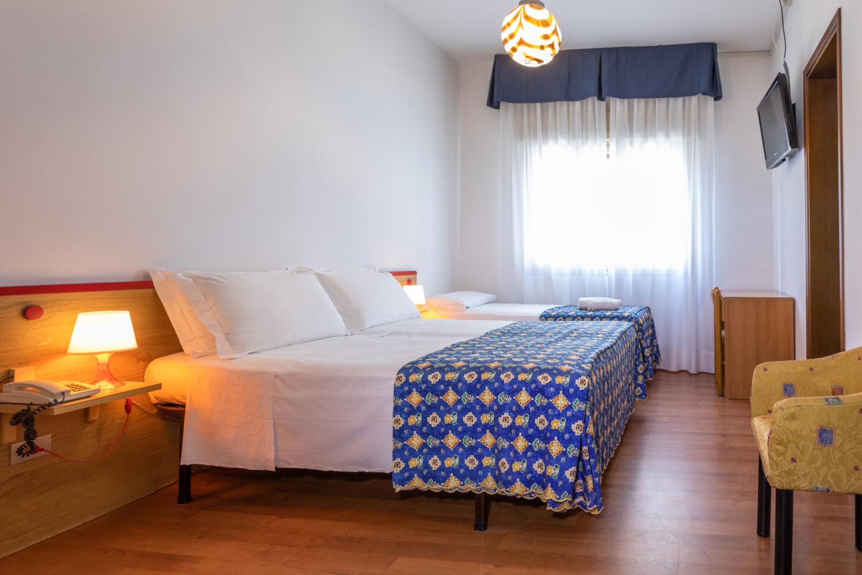 Triple Room - Photo 1