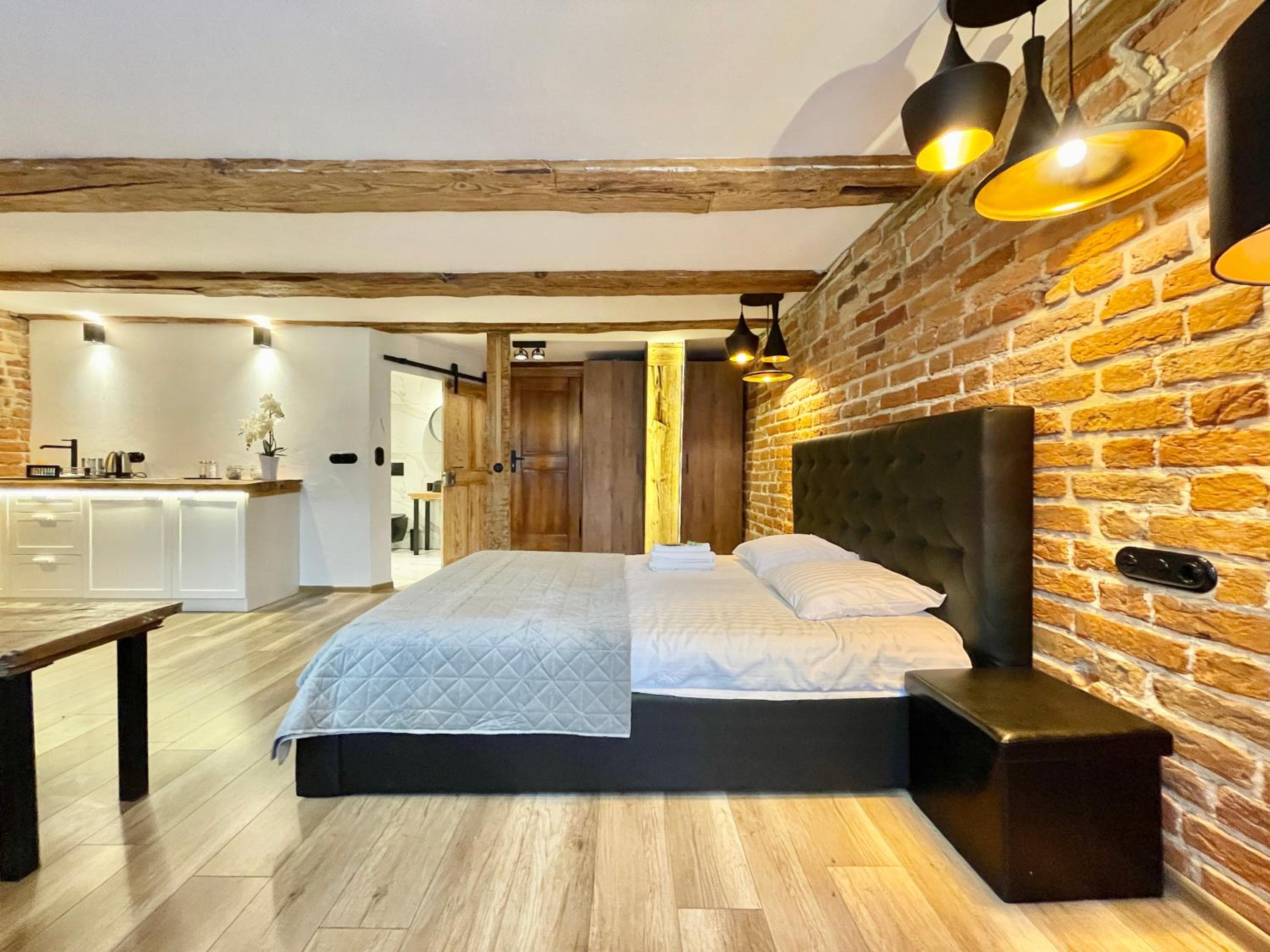 Studio Apartment - Photo 8