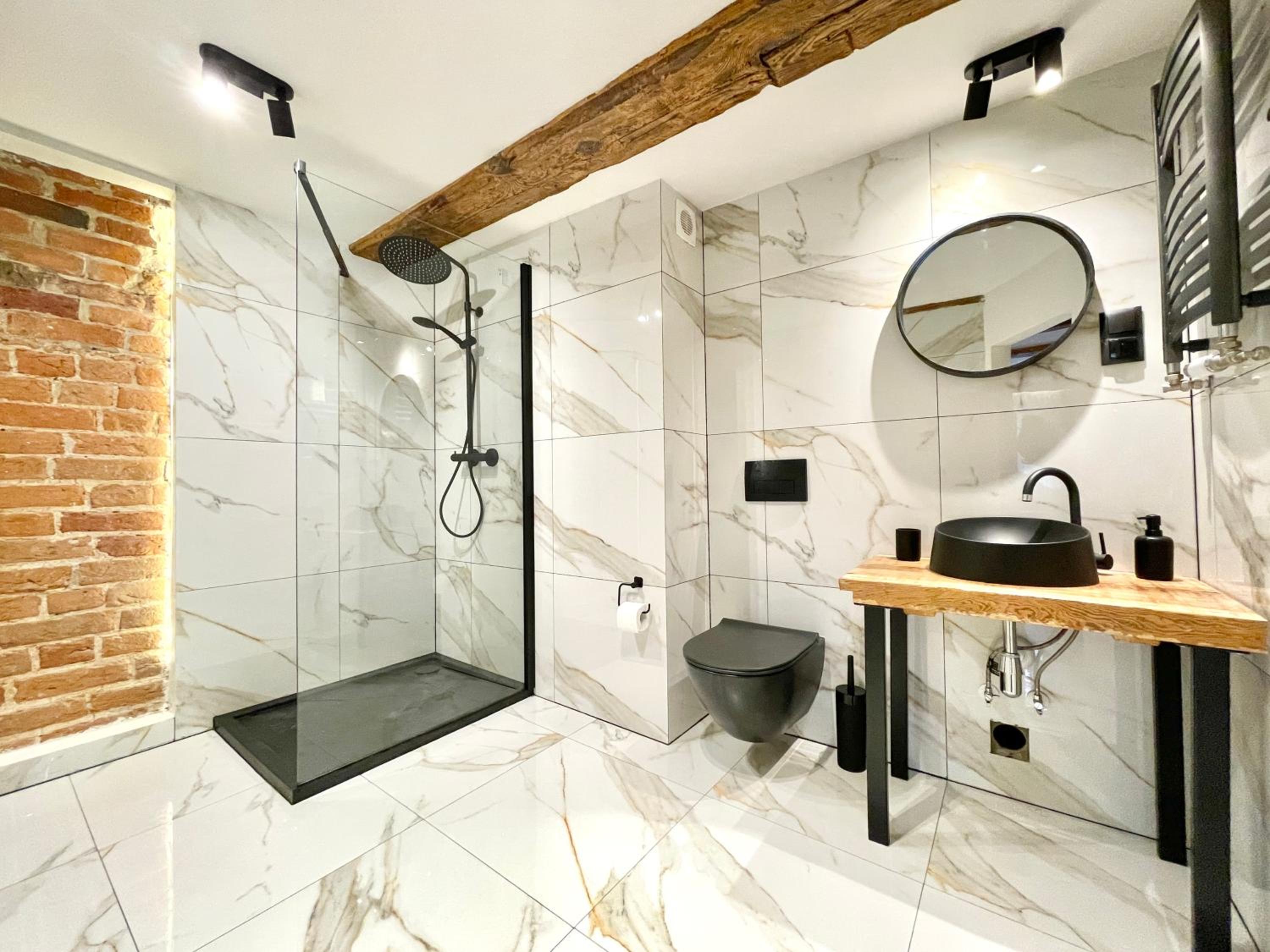 Studio Apartment - Photo 12