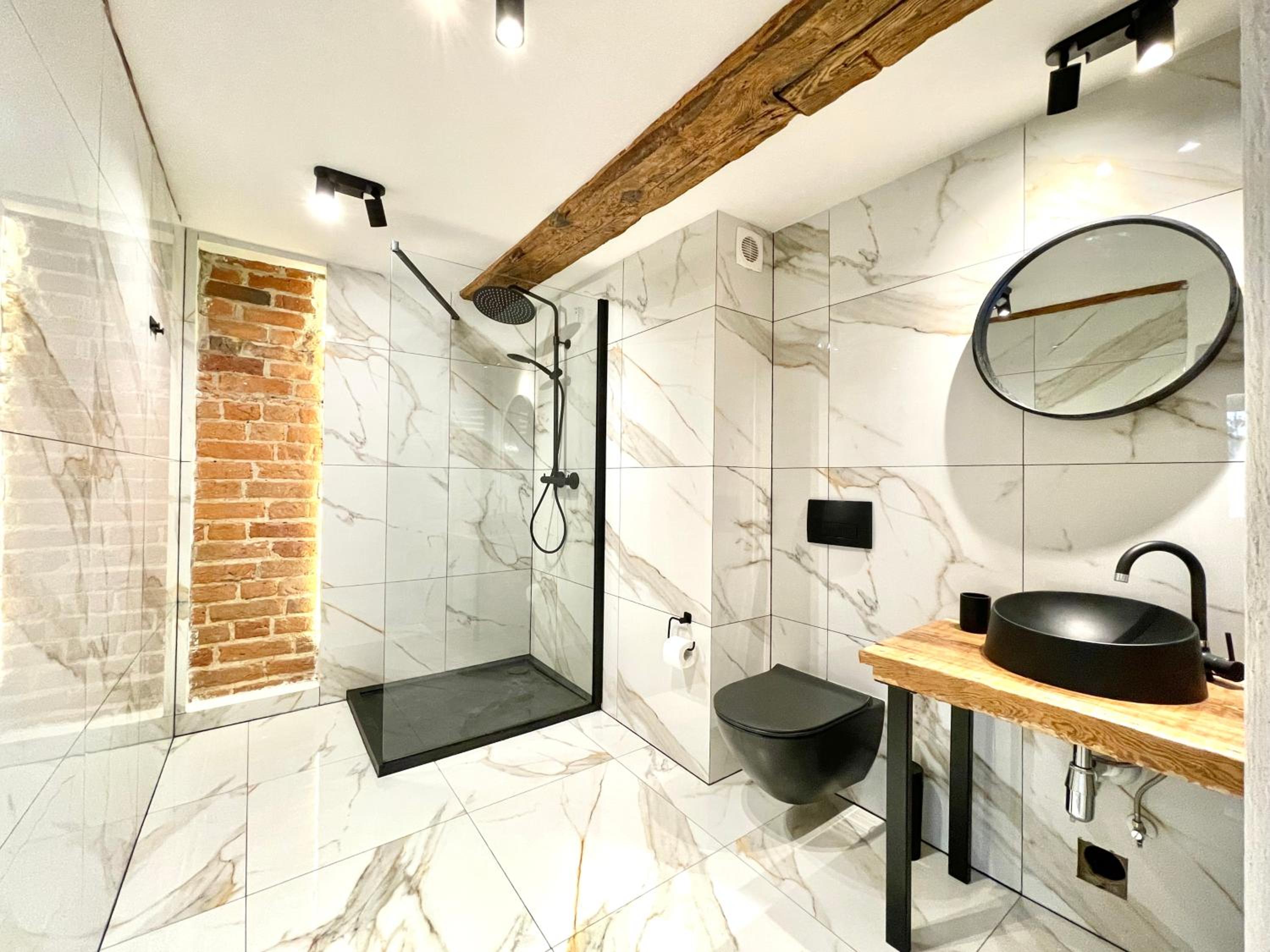 Studio Apartment - Photo 15