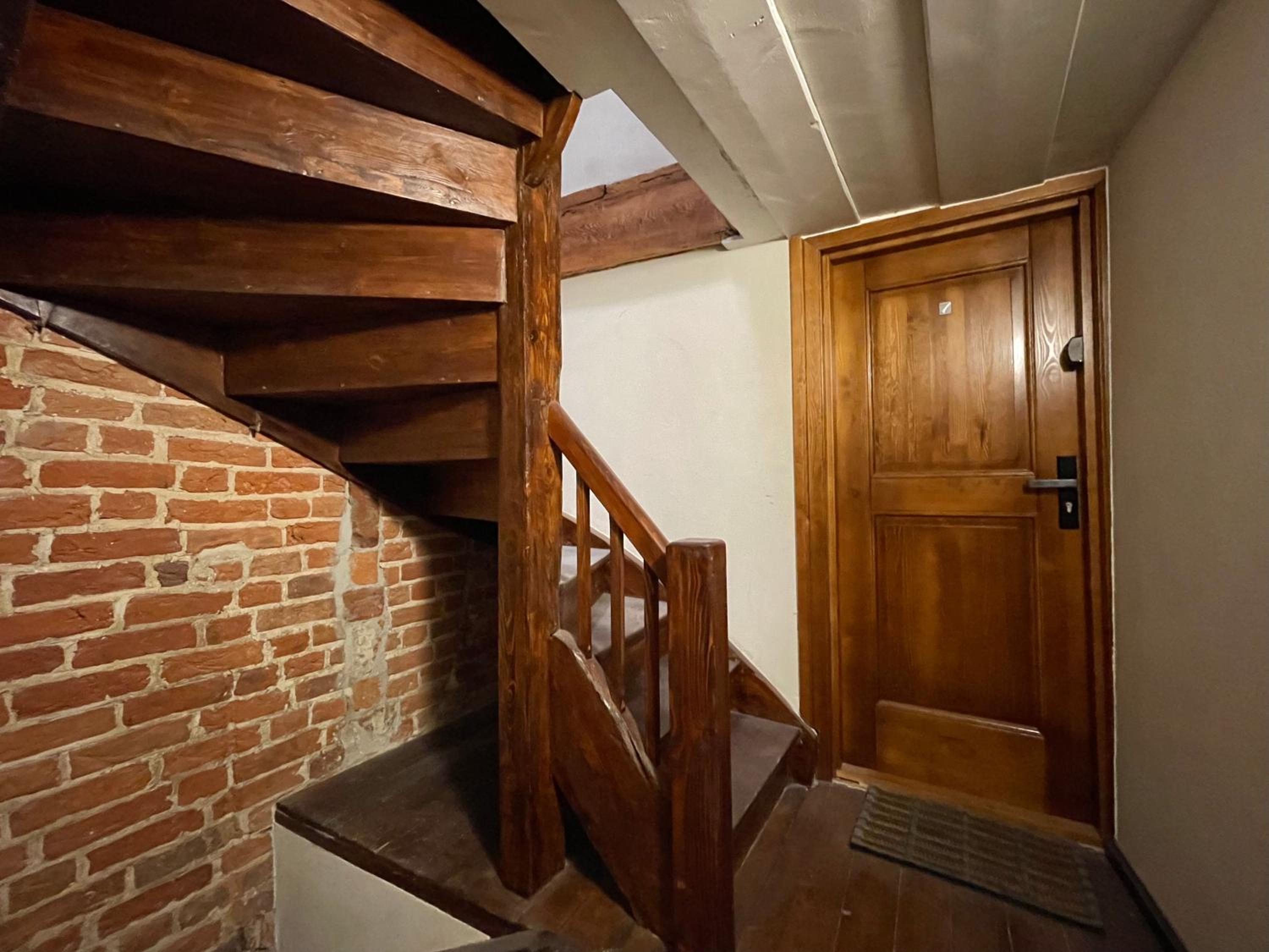 Studio Apartment - Photo 21