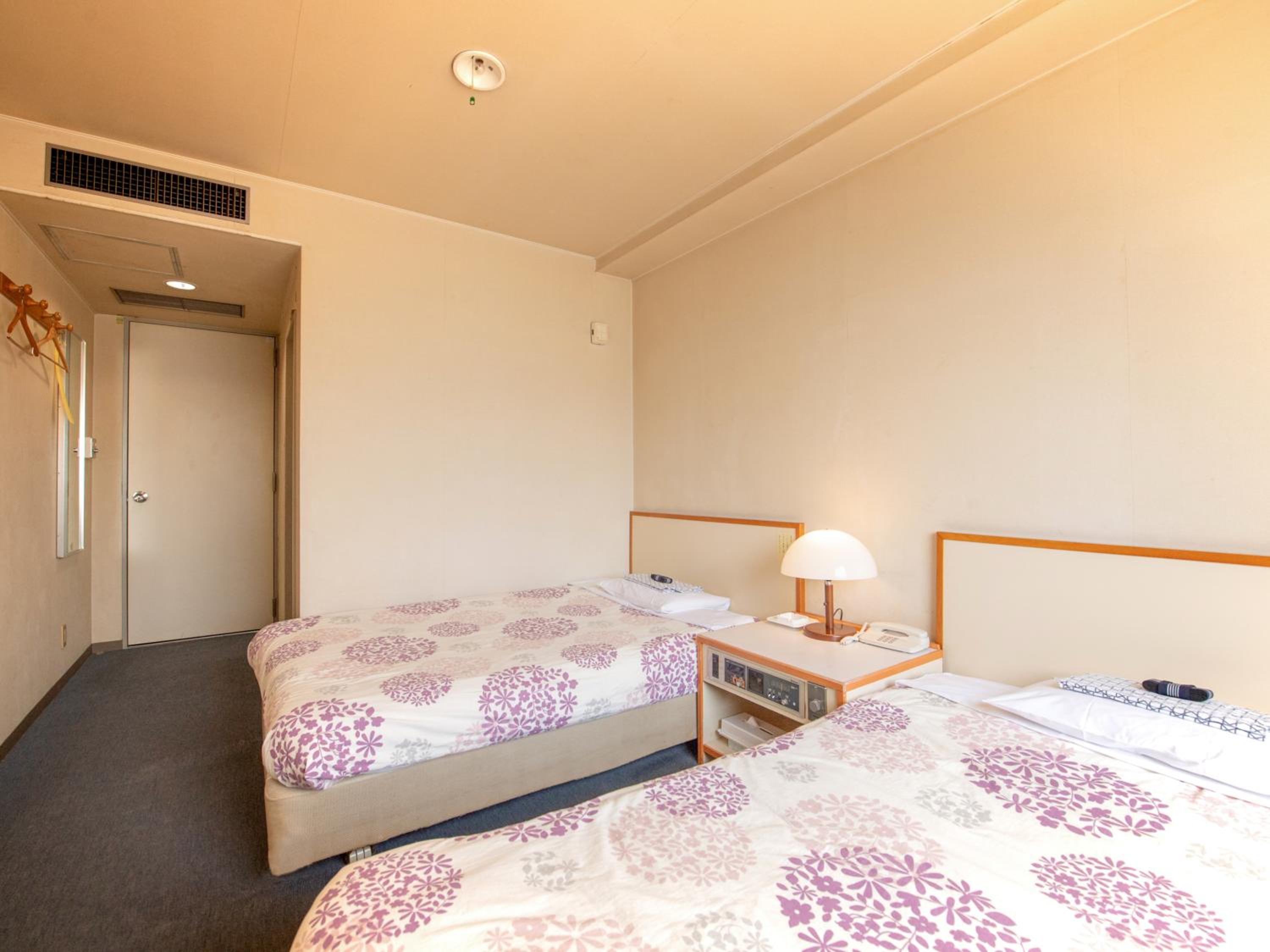 Standard Twin Room photo 1