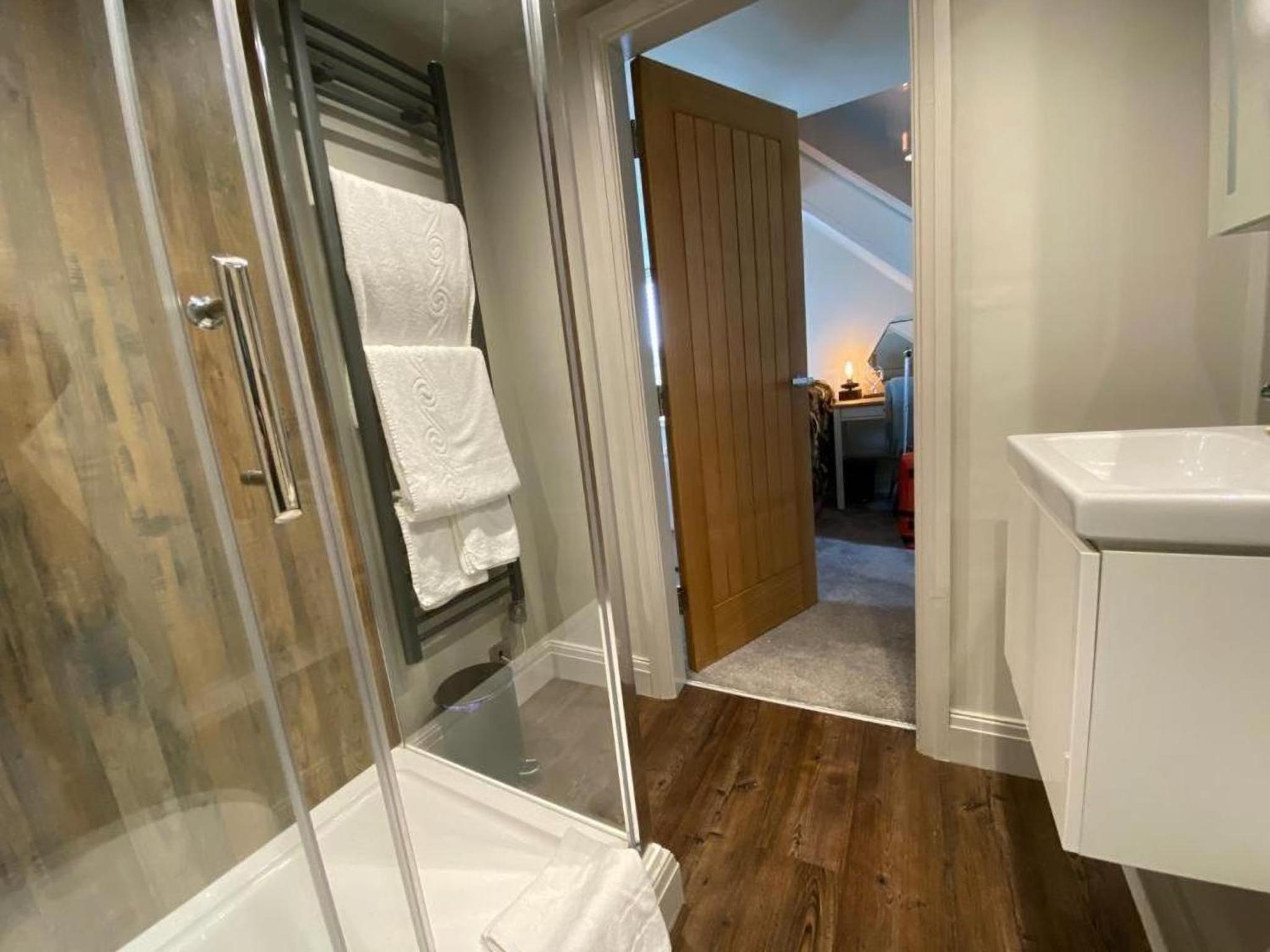 Deluxe Suite - Photo 19