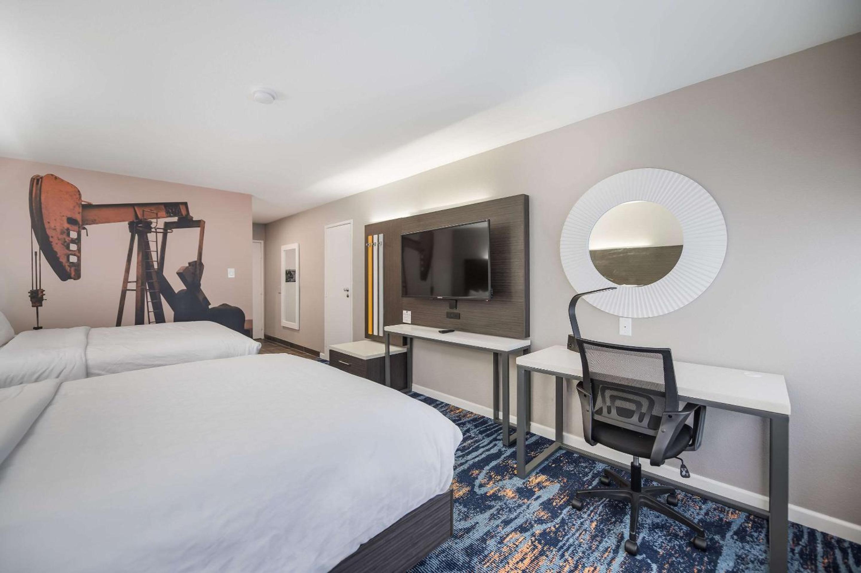 Double Room with Two Double Beds - Non-Smoking - Photo 3