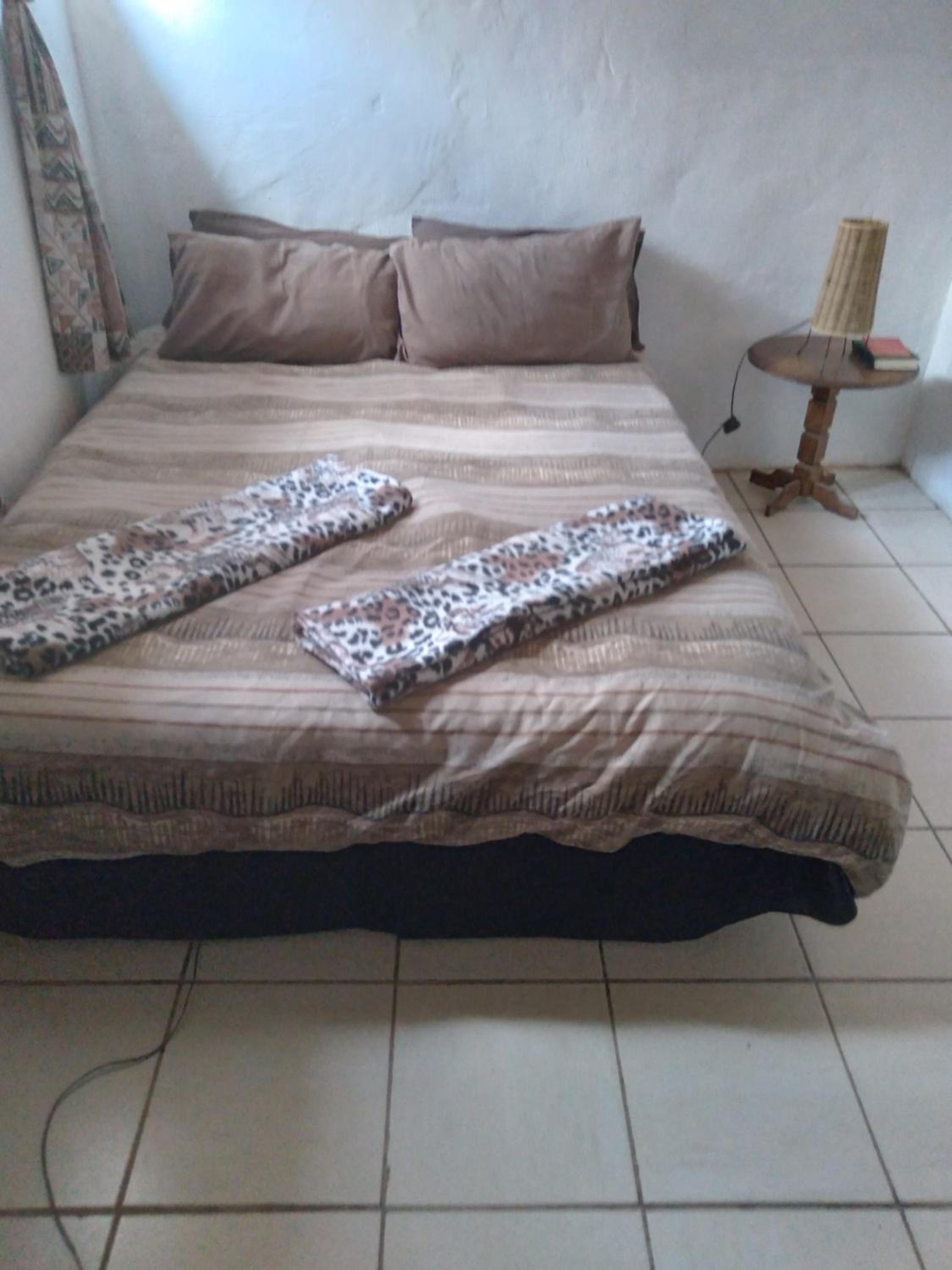 Three-Bedroom House photo 2
