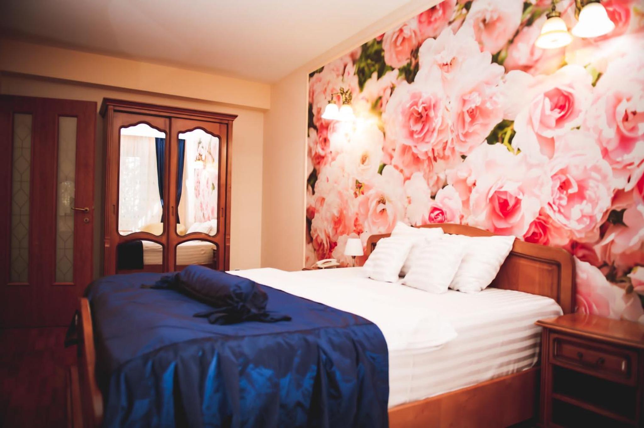 Double Room - Photo 10