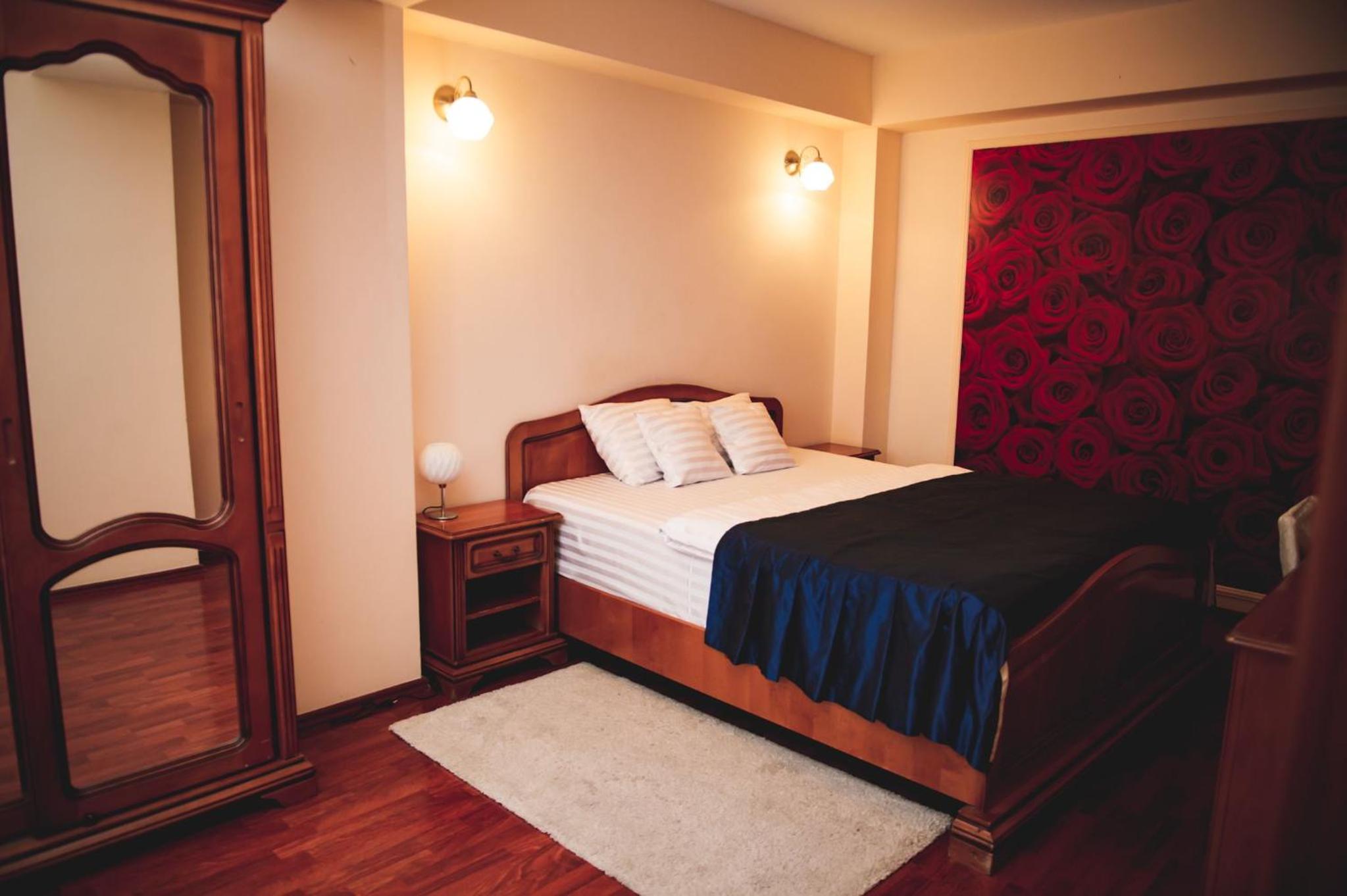 Double Room - Photo 2