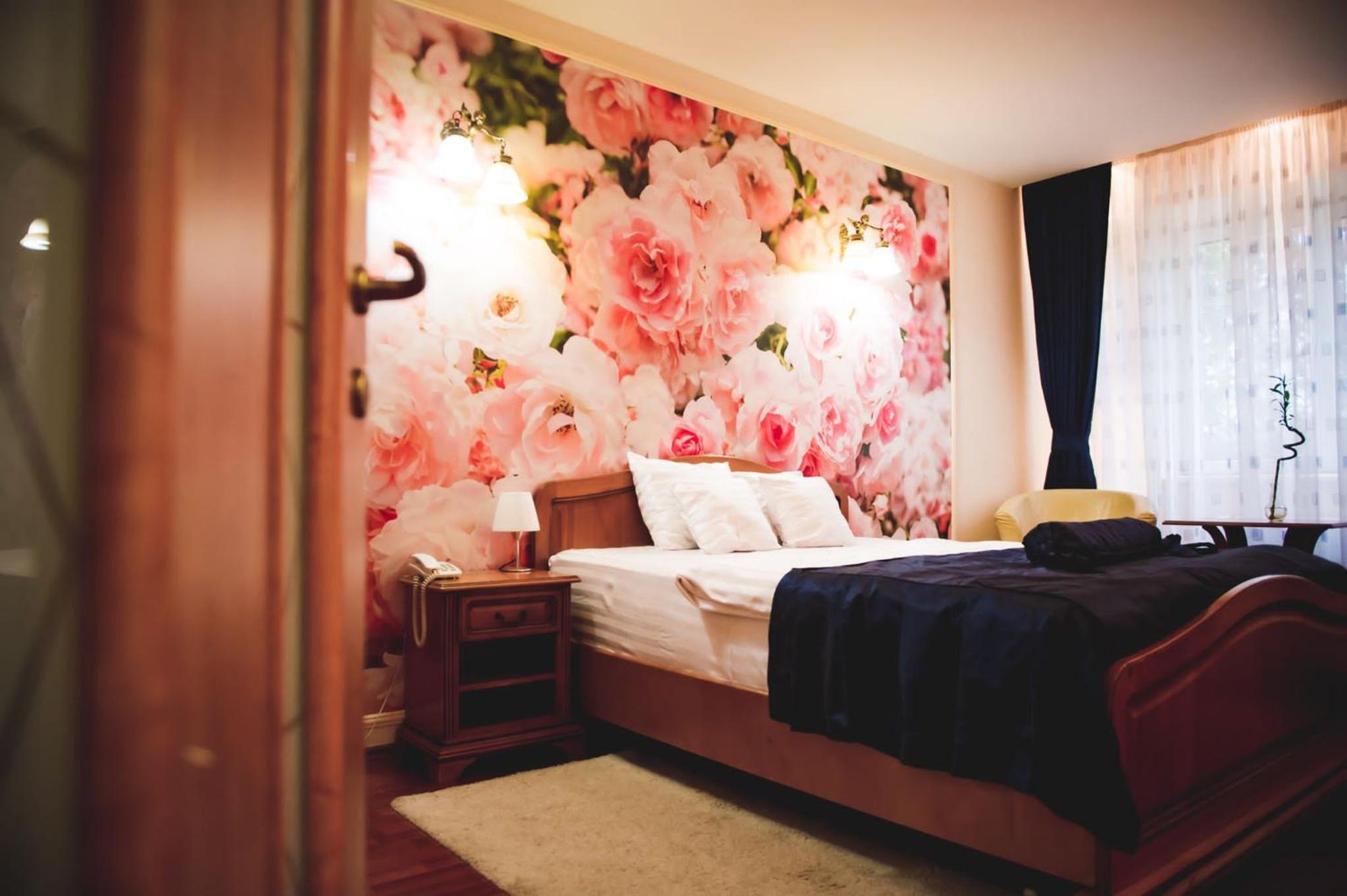 Double Room - Photo 7