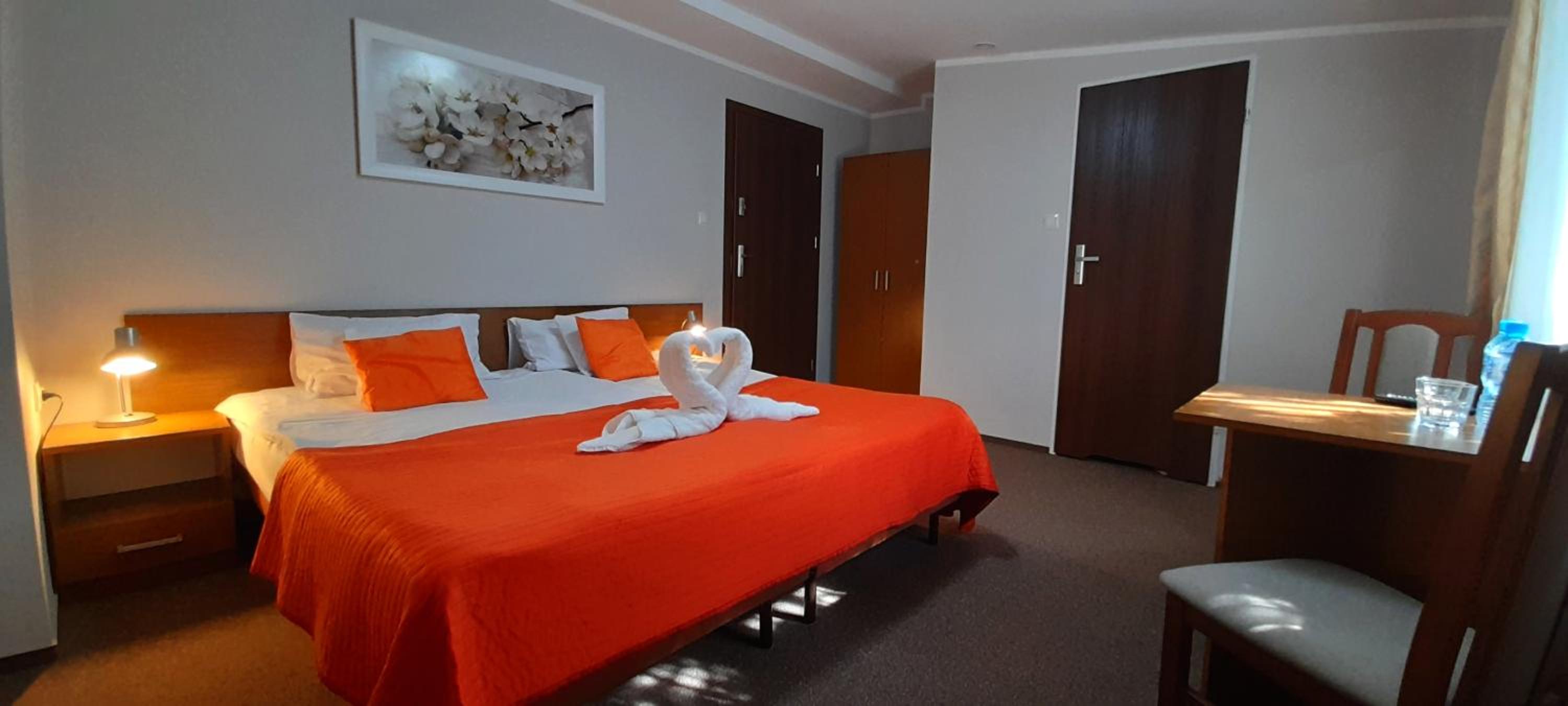 Double Room - Photo 2