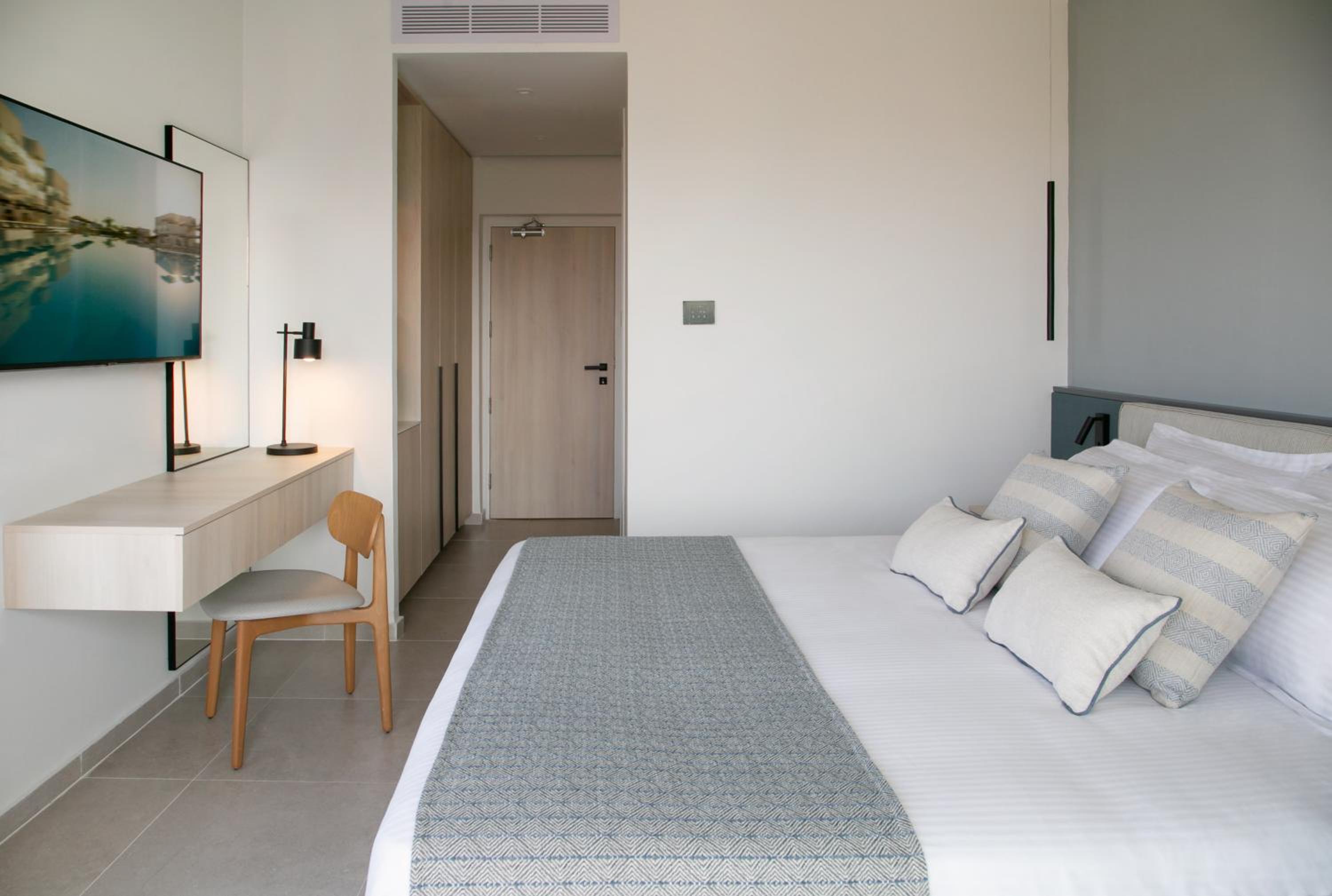 Double Room Inland View - Photo 2