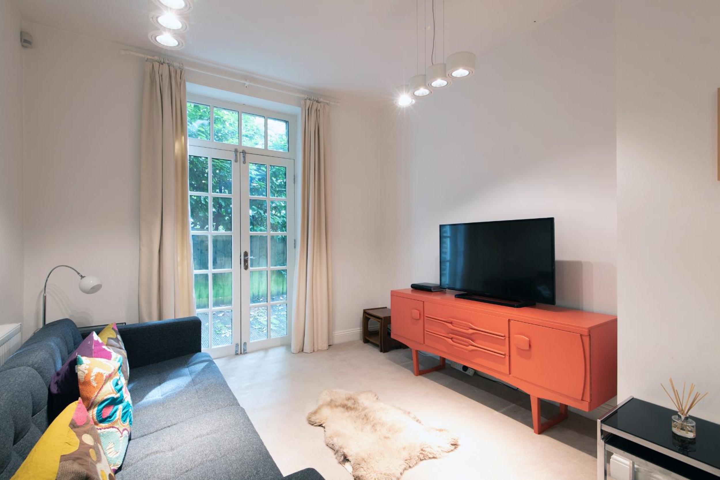 Apartment photo 1