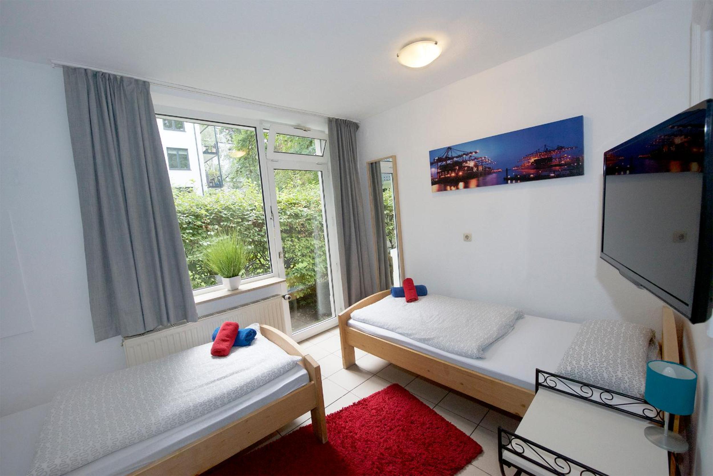 Standard Twin Room with Shared Bathroom