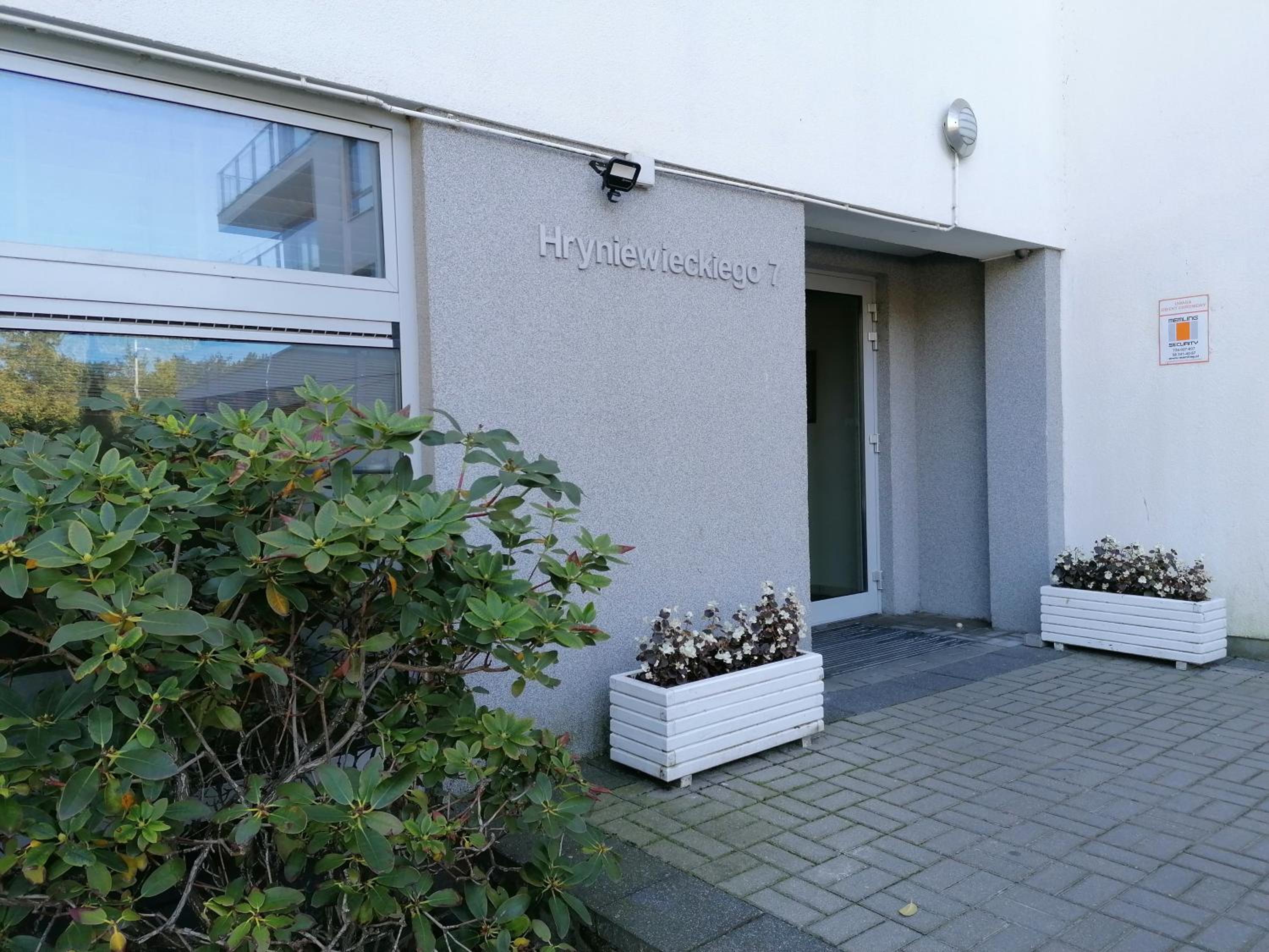 Studio Apartment photo 2