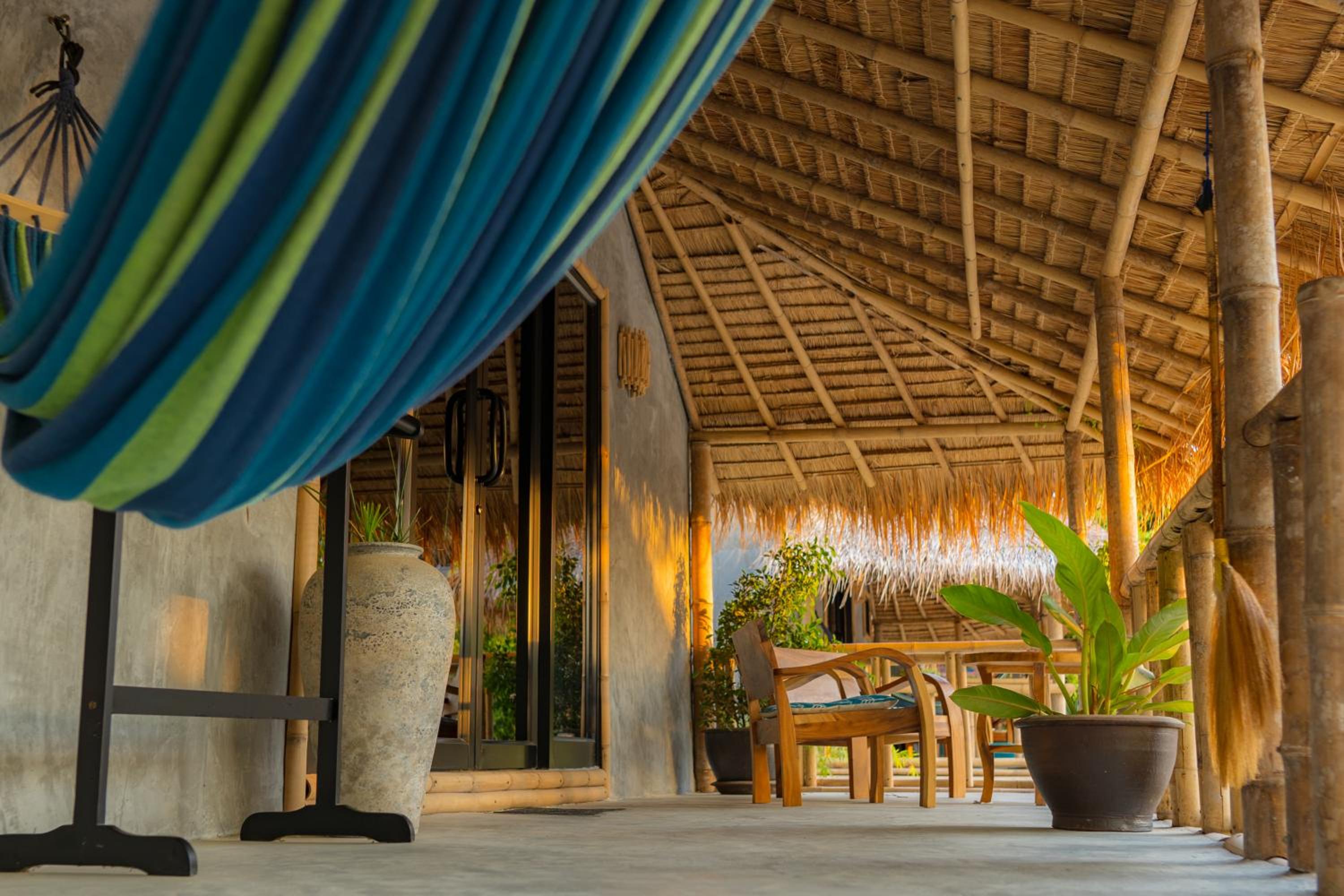 Bungalow - Beach Front - Photo 7