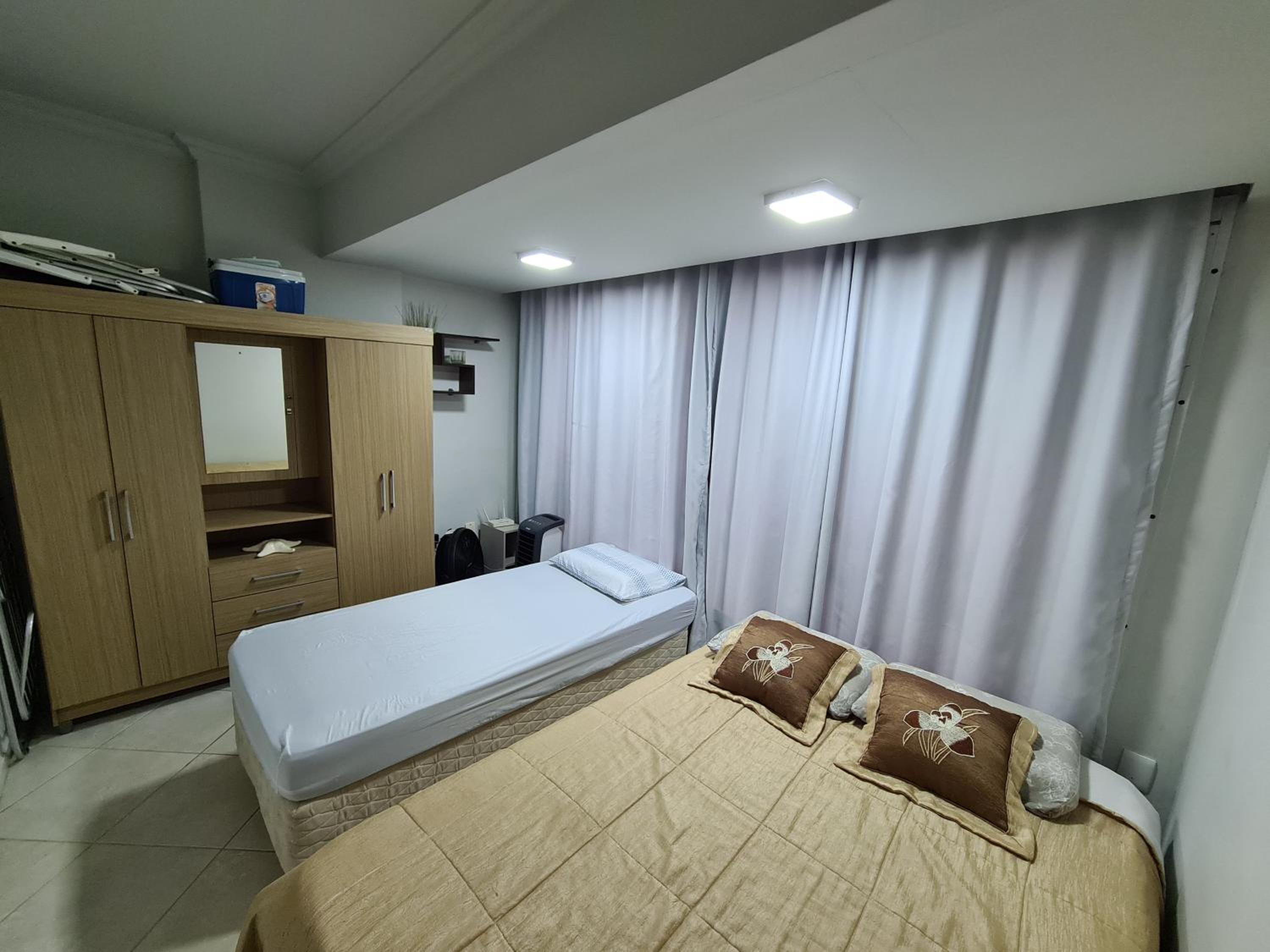 One-Bedroom Apartment - Photo 8