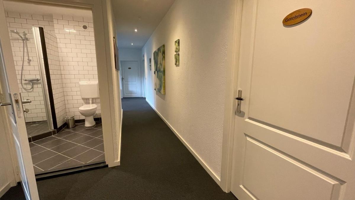 Double or Twin Room photo 3