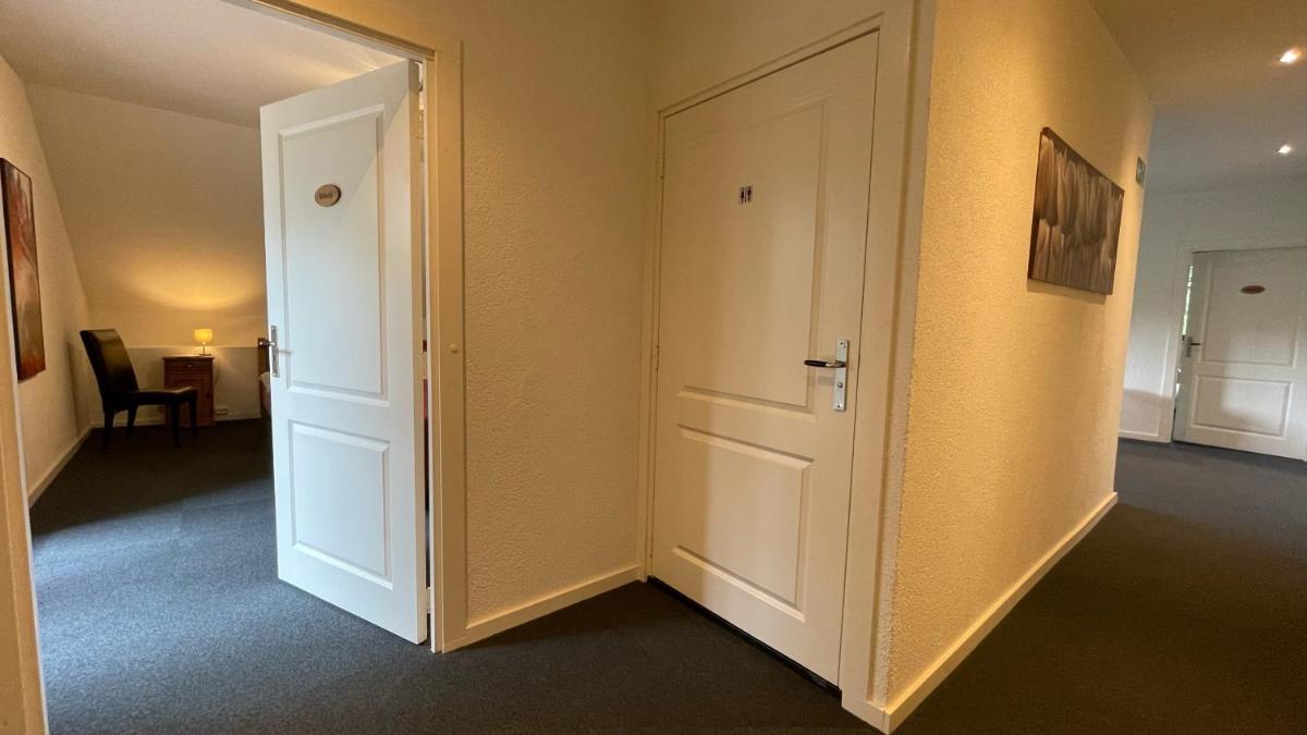 Queen Room with Balcony photo 2