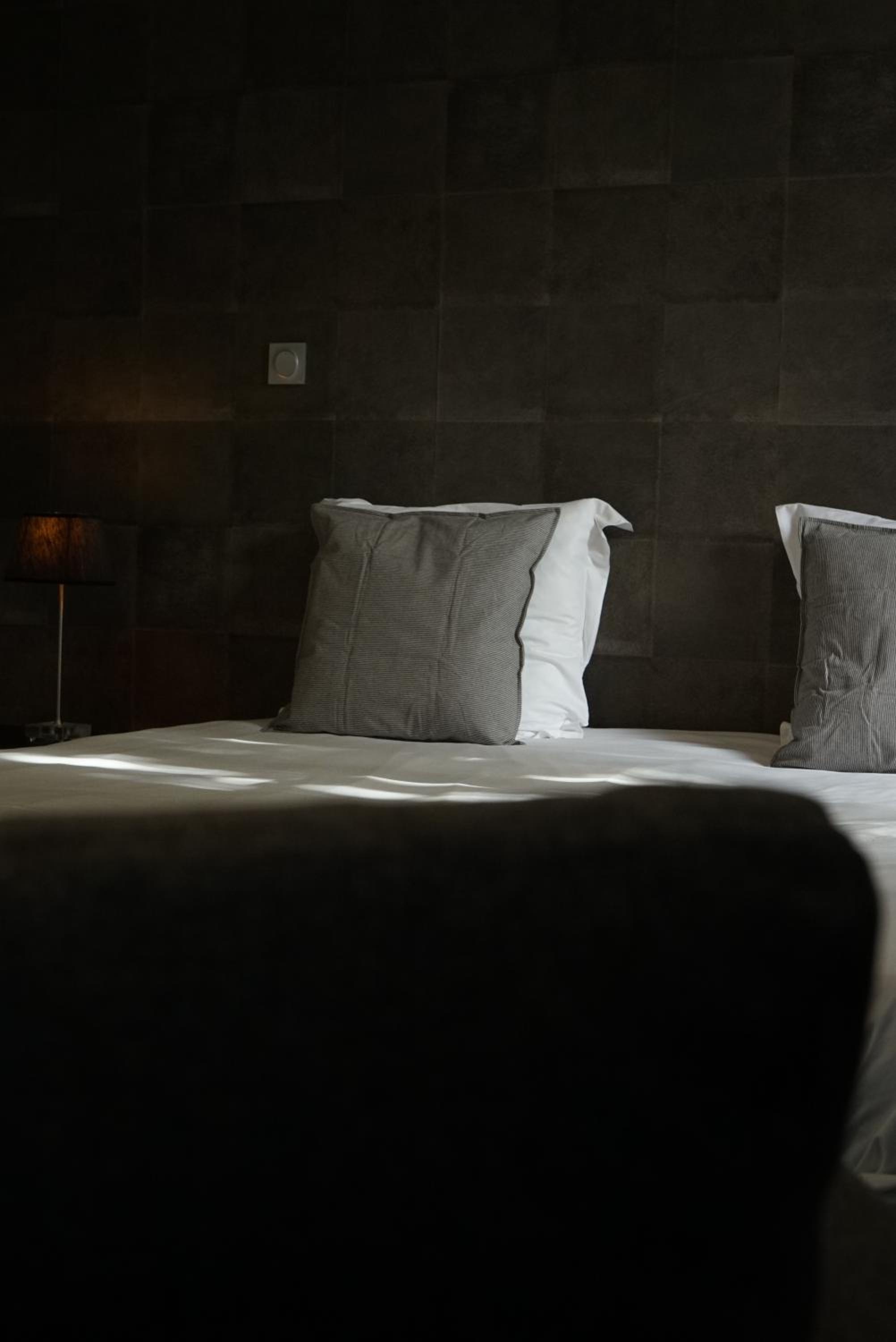 Double Room with Private Bathroom - Photo 4