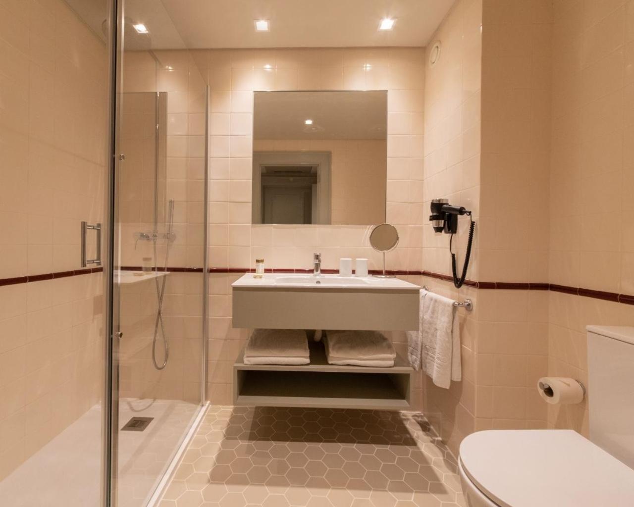 Double Room with Garden View - Photo 5