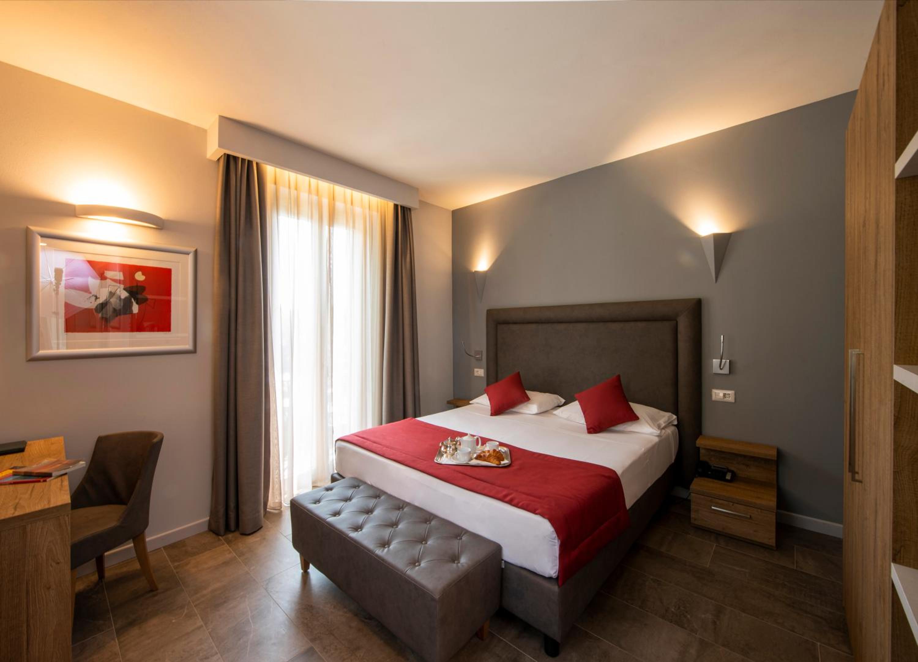 Double Room with Lake View - Photo 27