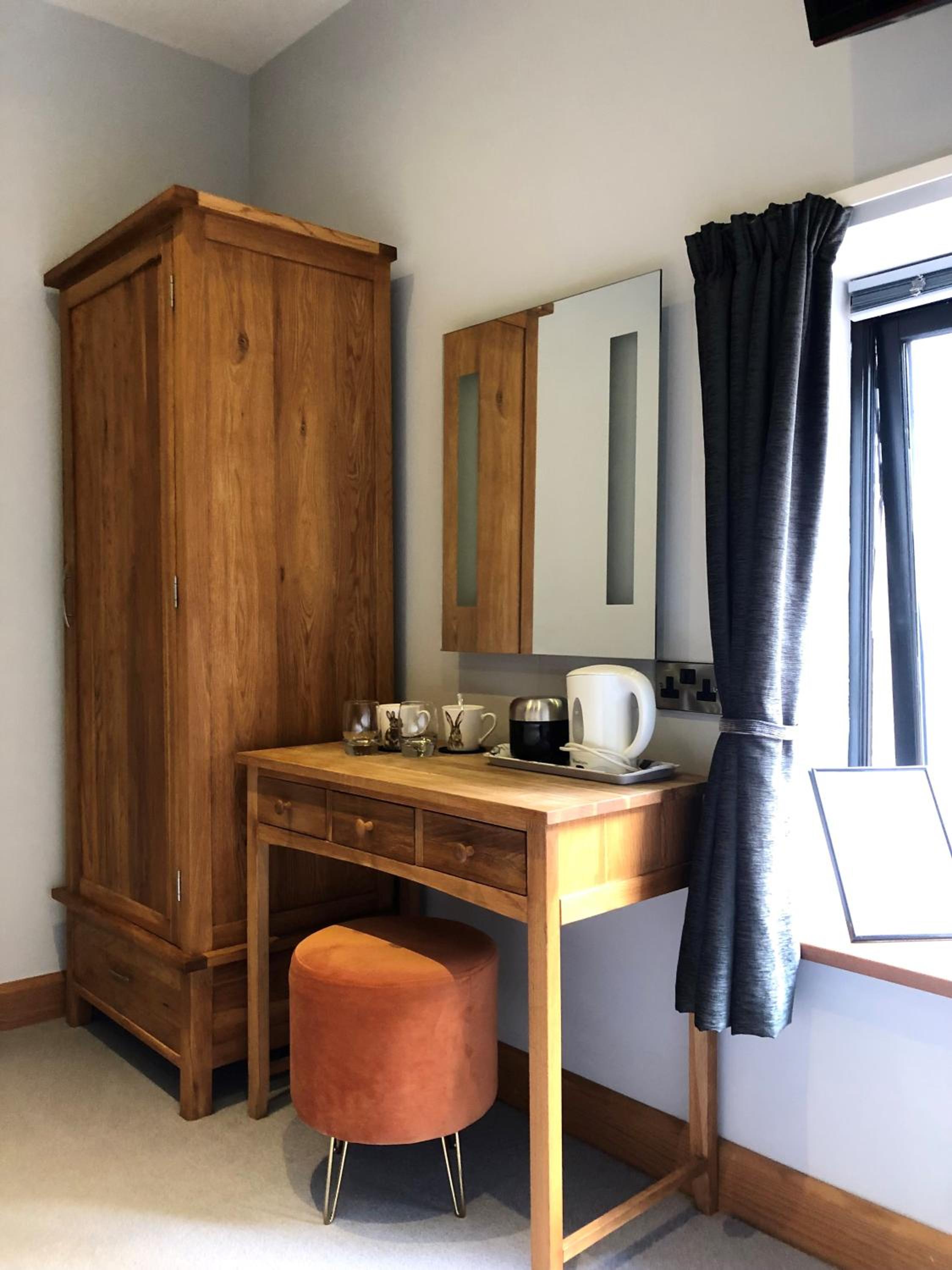 Large Double Room - Photo 1