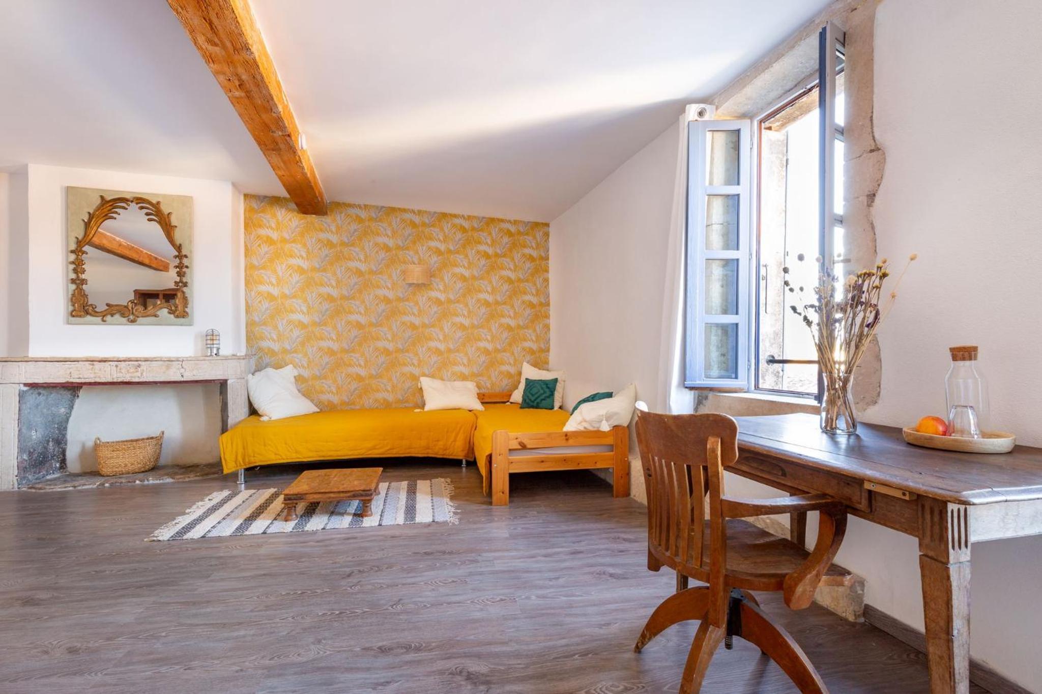 Large Double Room - Photo 4