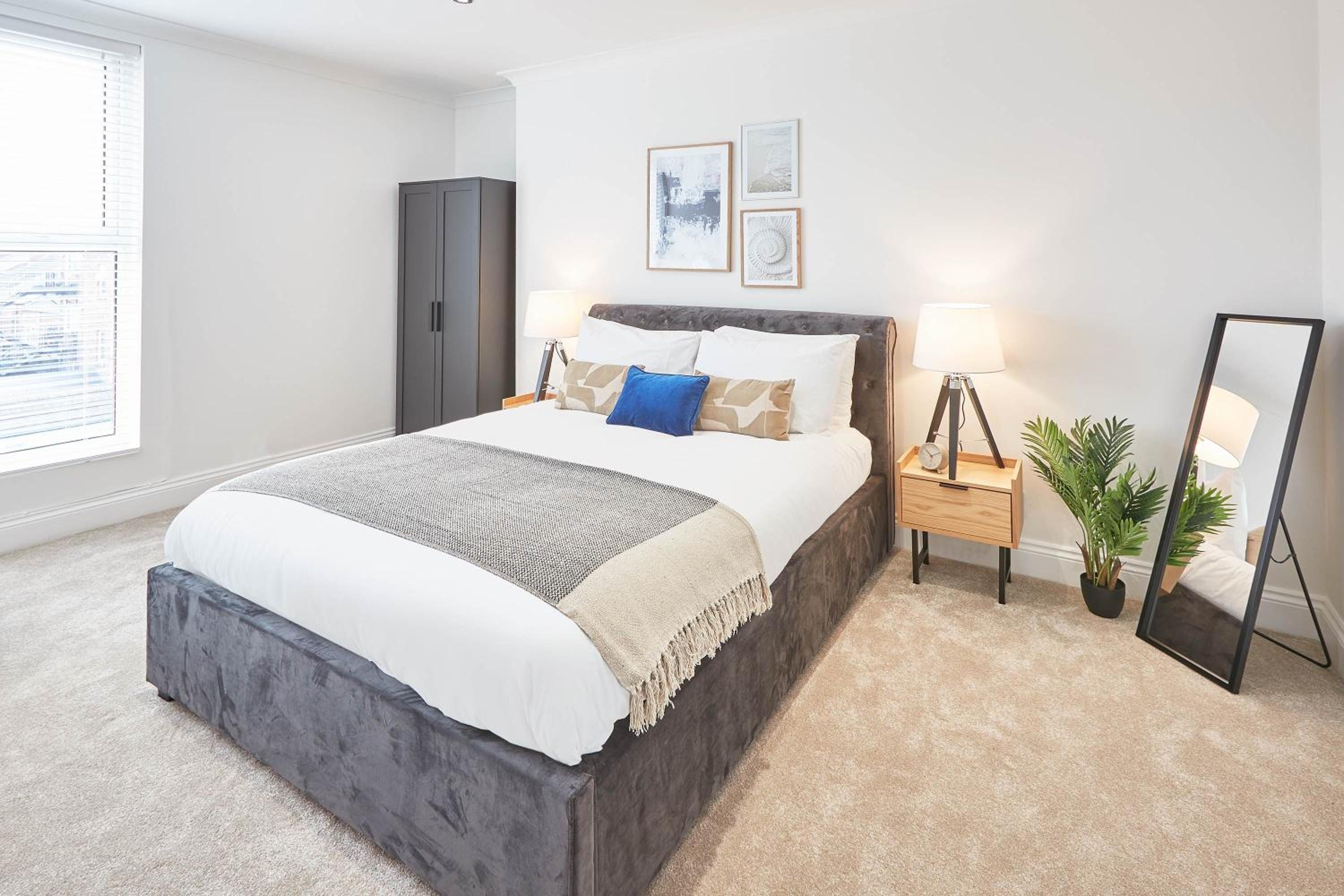 The LookOut photo 3