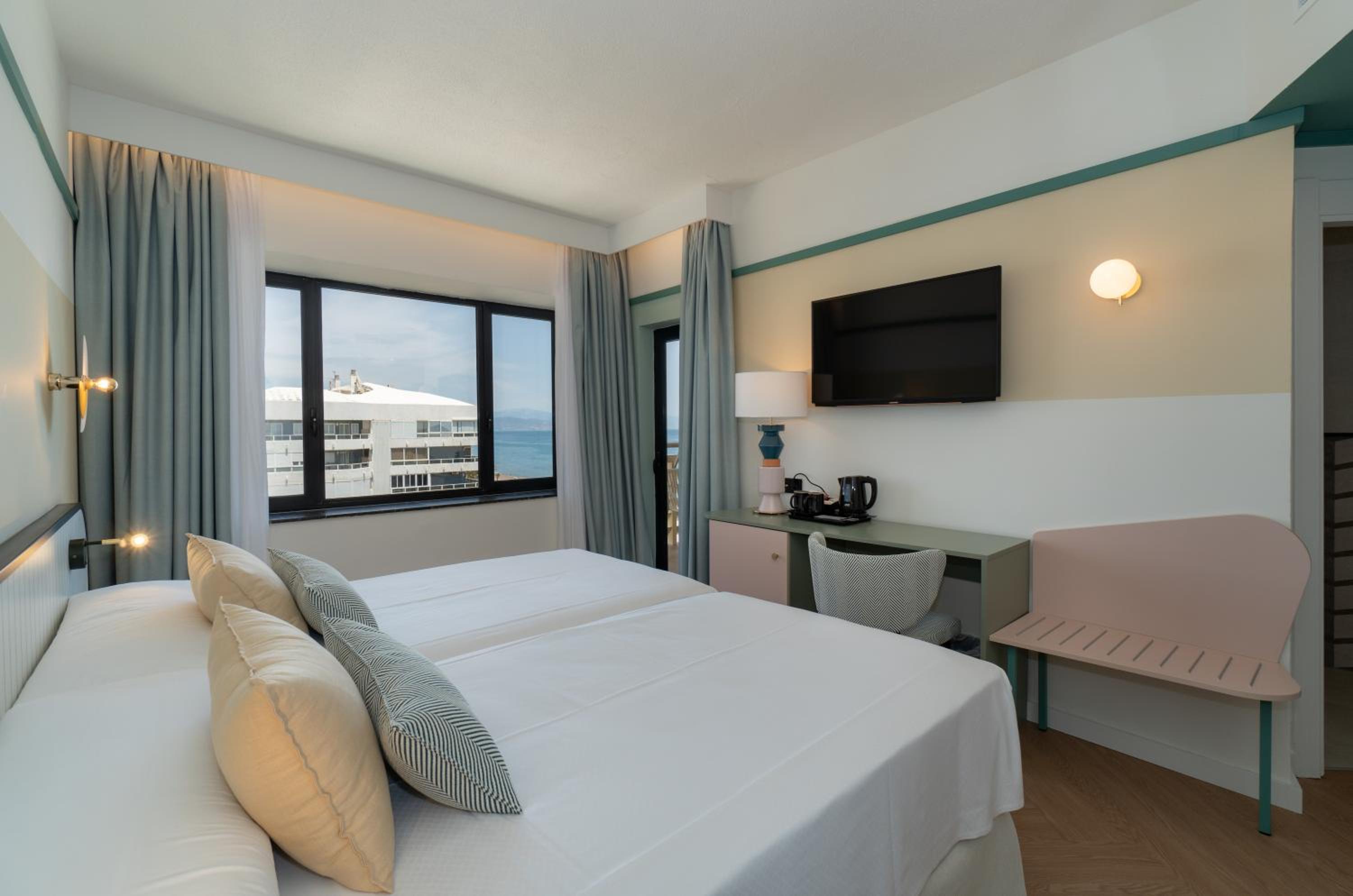 Classic Double Room (2 adults) - Photo 1