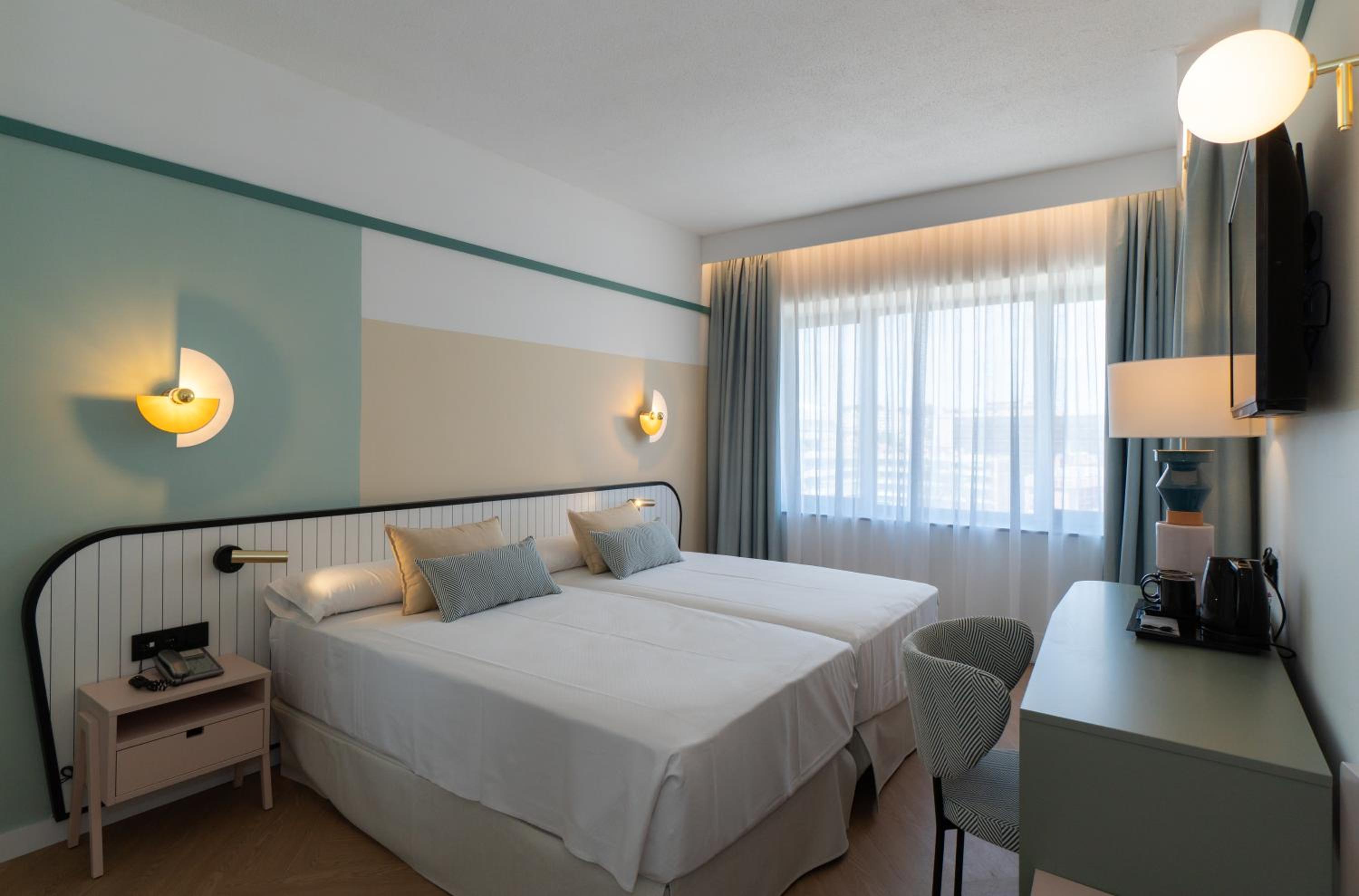 Classic Double Room (2 adults) - Photo 4