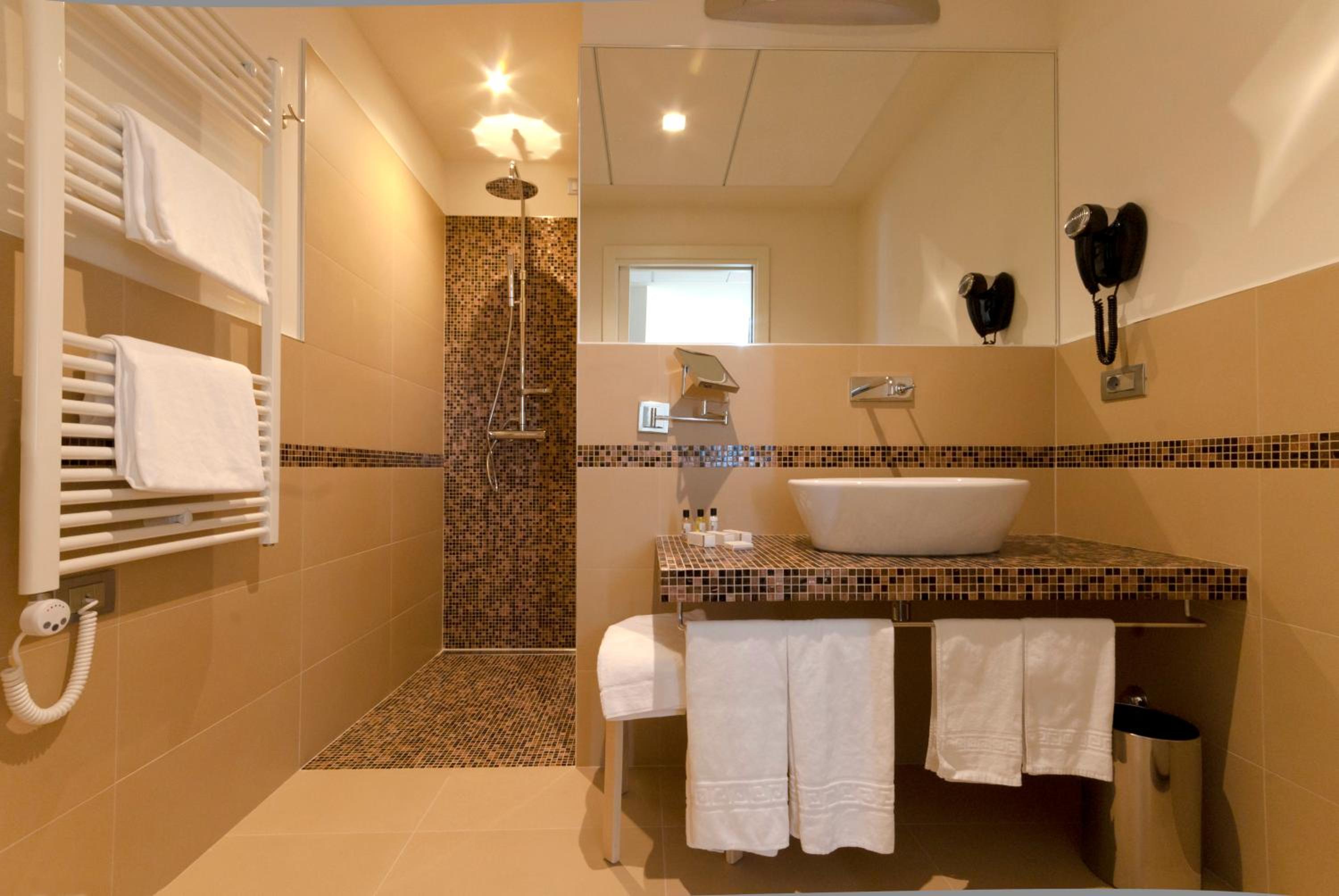 Deluxe Double Room - Photo 5