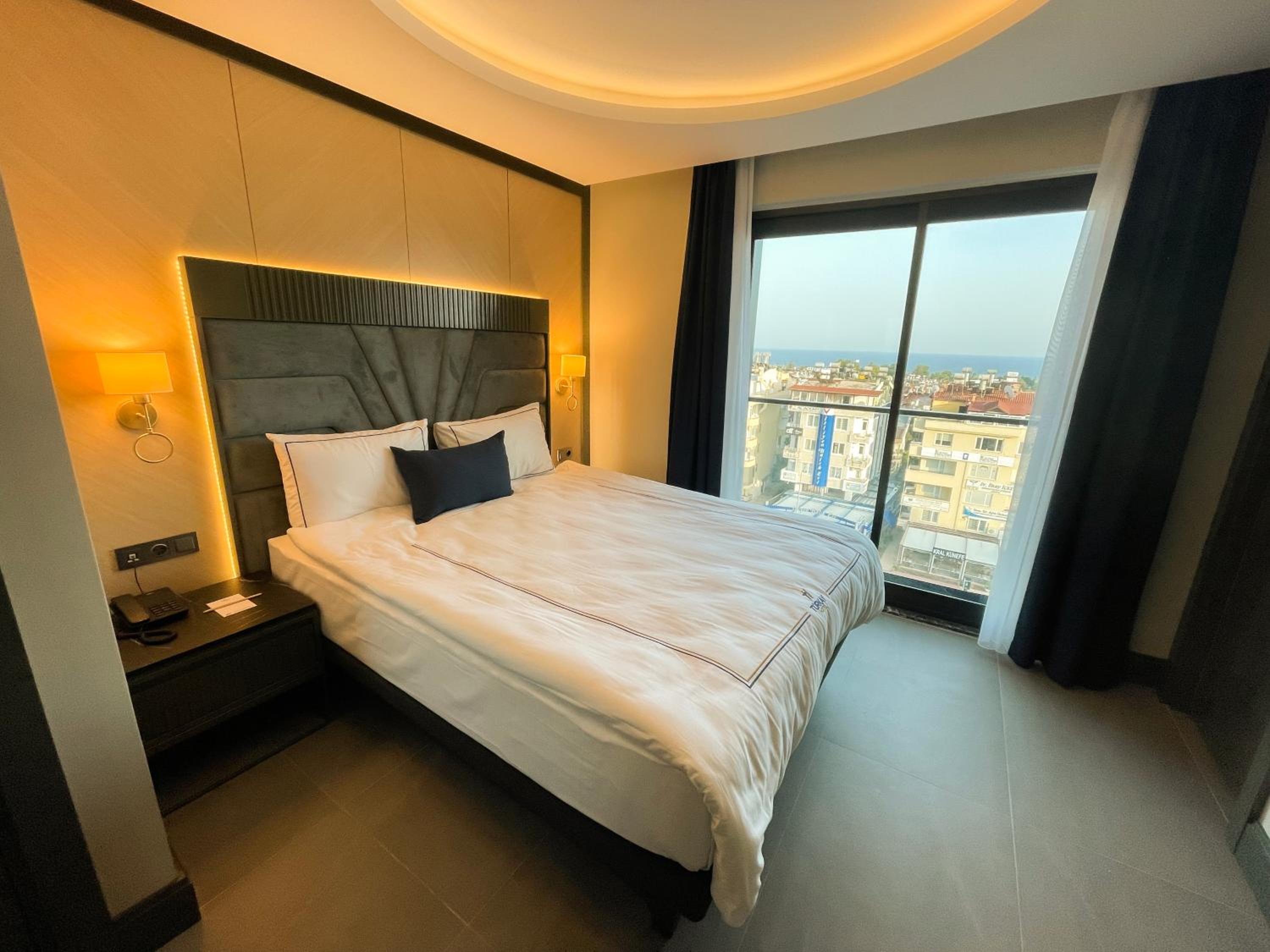 Deluxe Double Room with Sea View