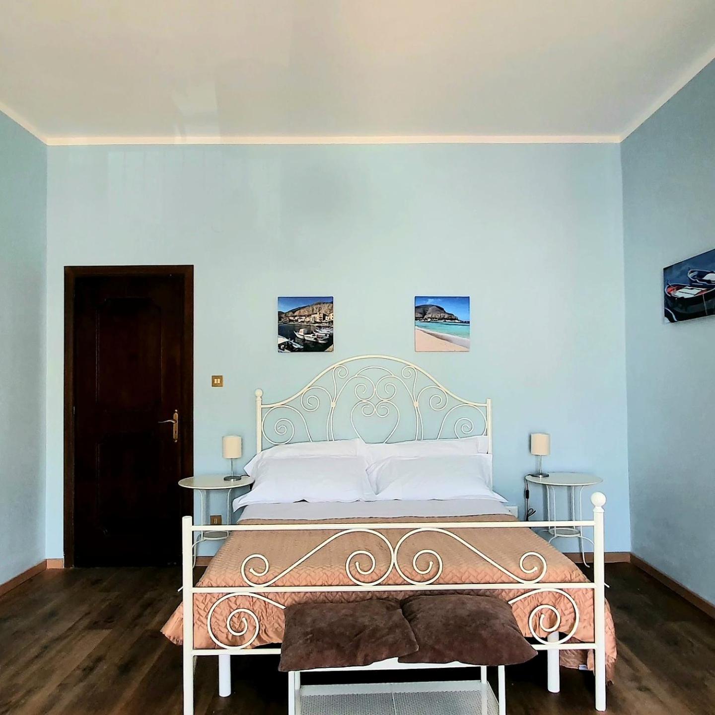 Double Room With Balcony photo 1